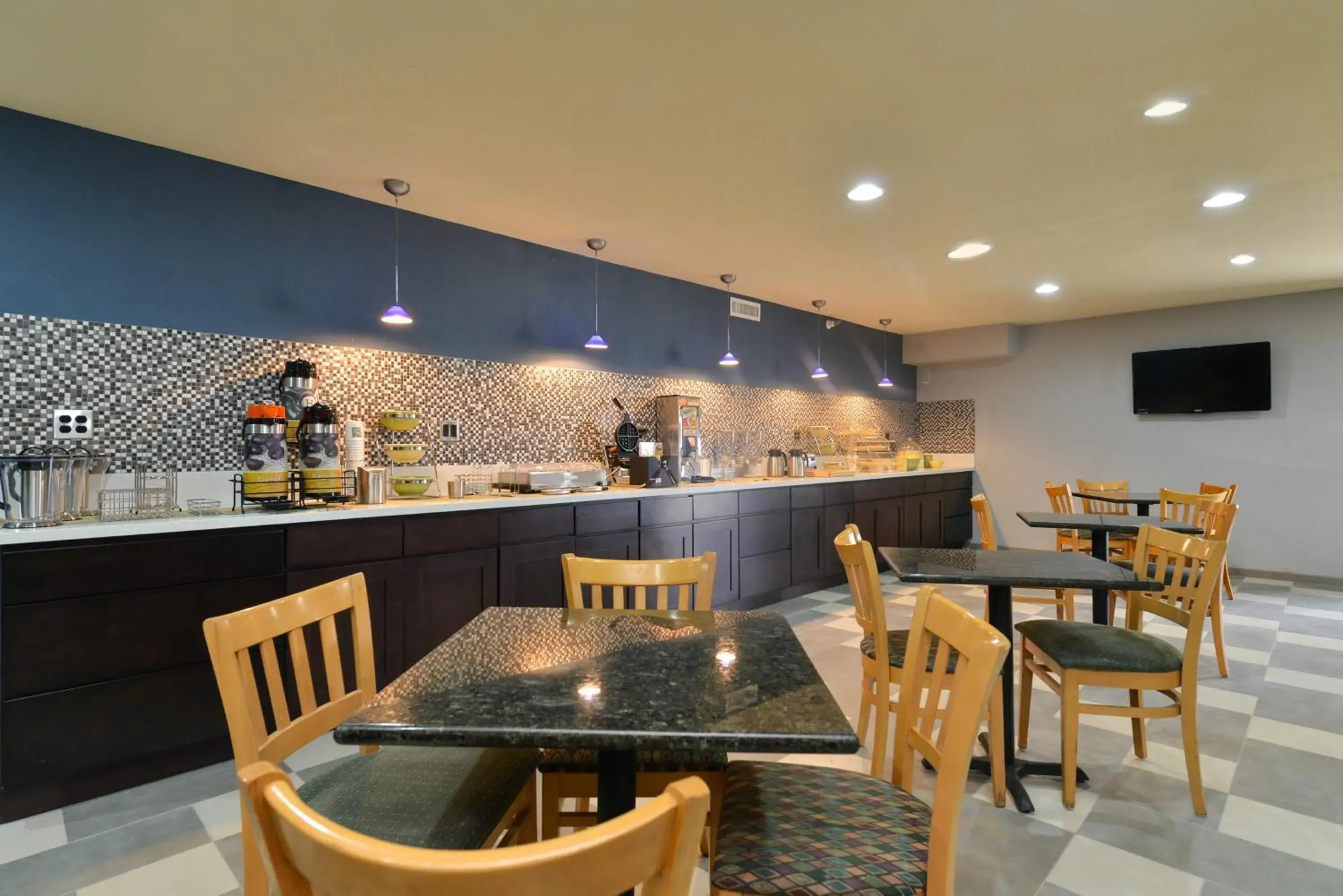 Breakfast in Quality Inn Needles Breakfast in Quality Inn Needles