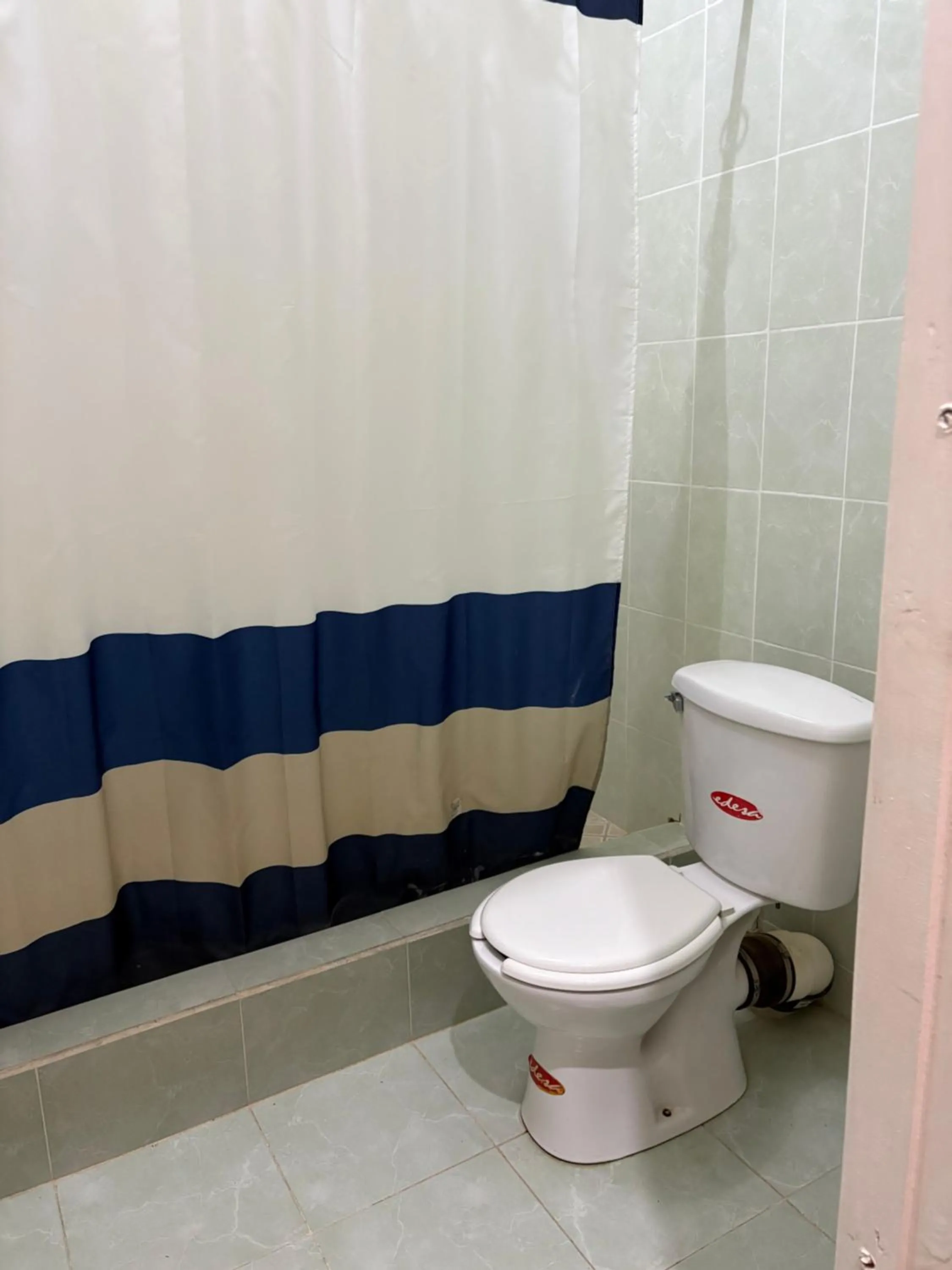 Bathroom in SARTENEJA Inn