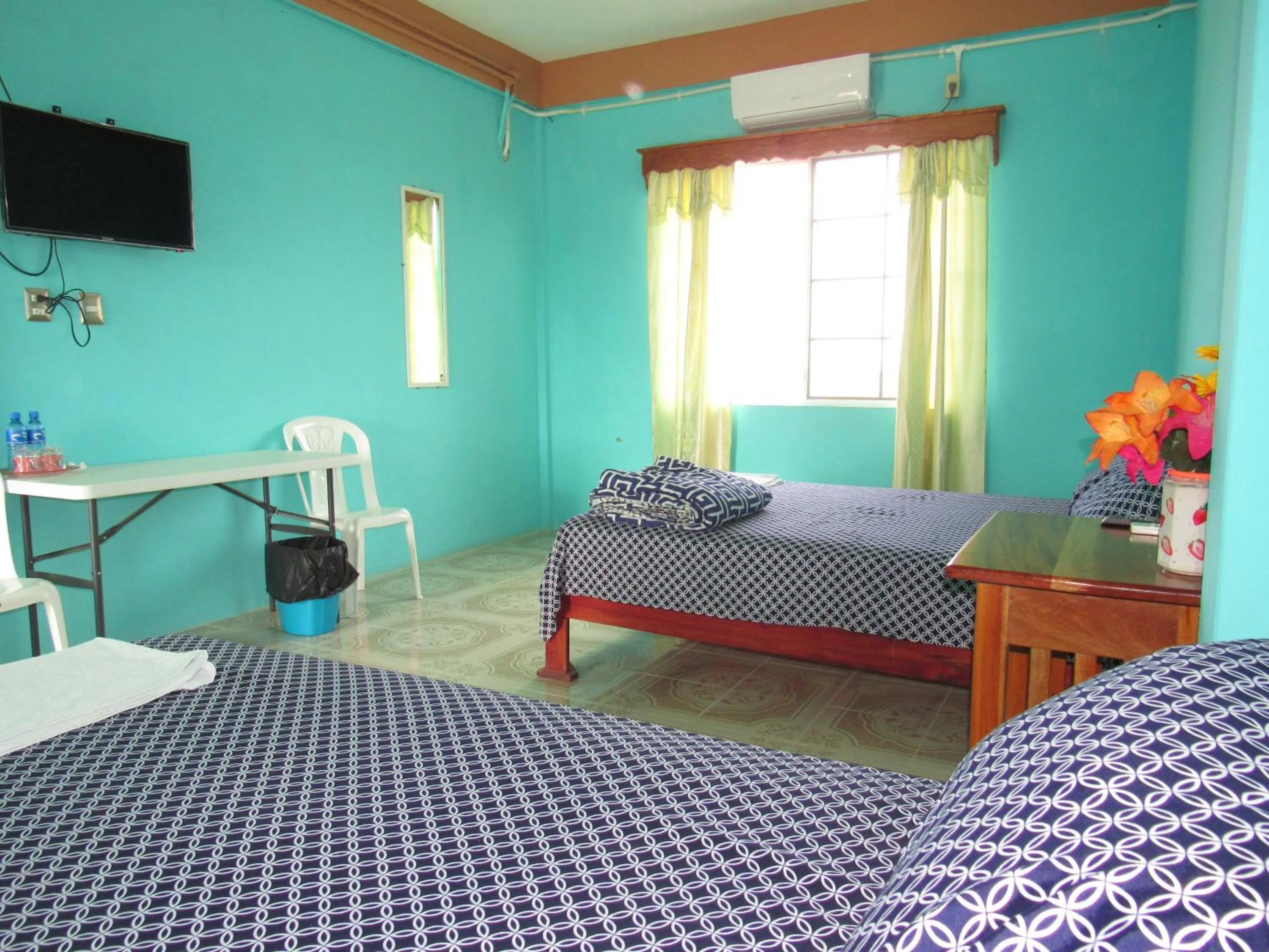 Photo of the whole room, Bed in SARTENEJA Inn