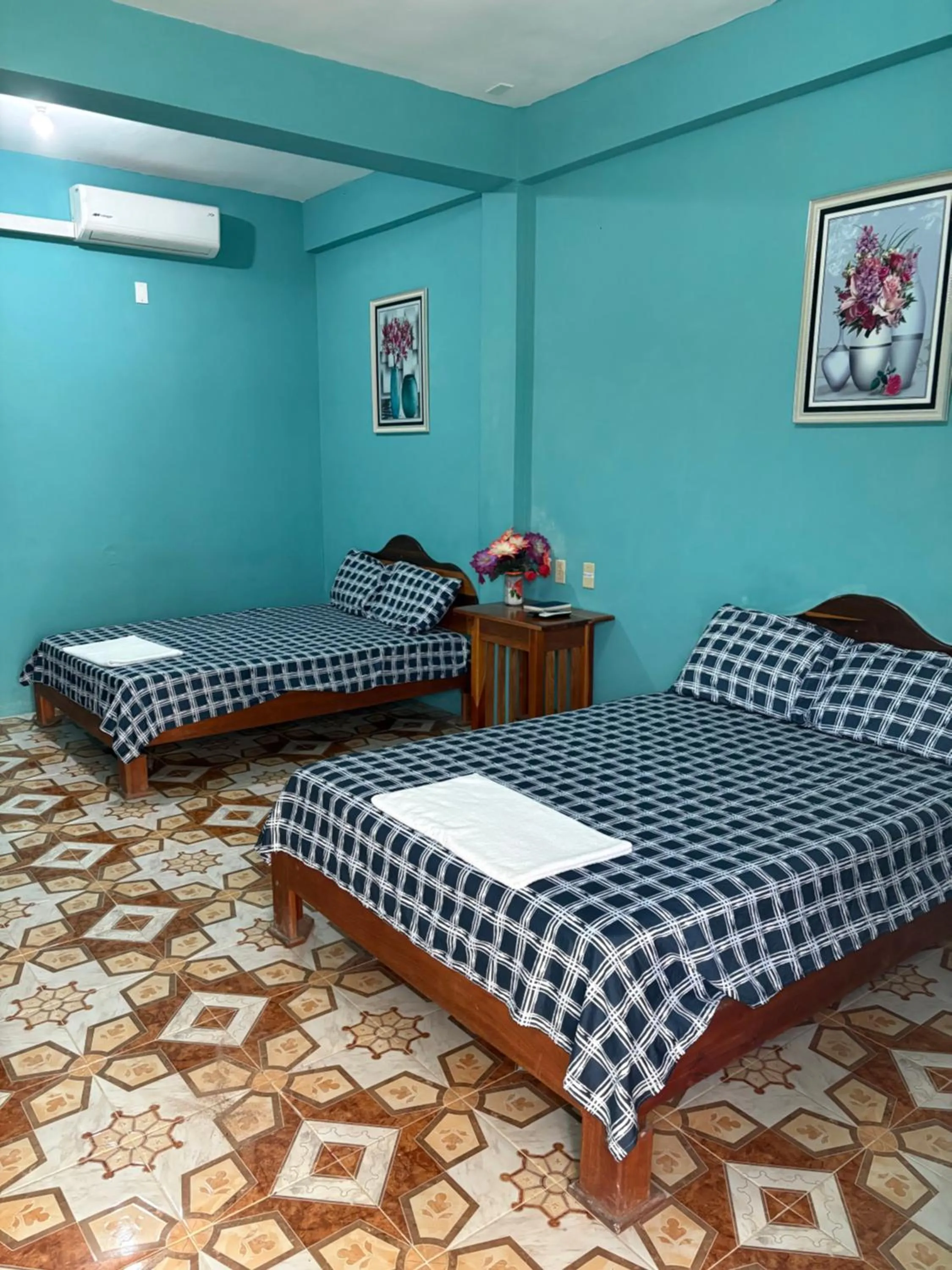 Photo of the whole room, Bed in SARTENEJA Inn