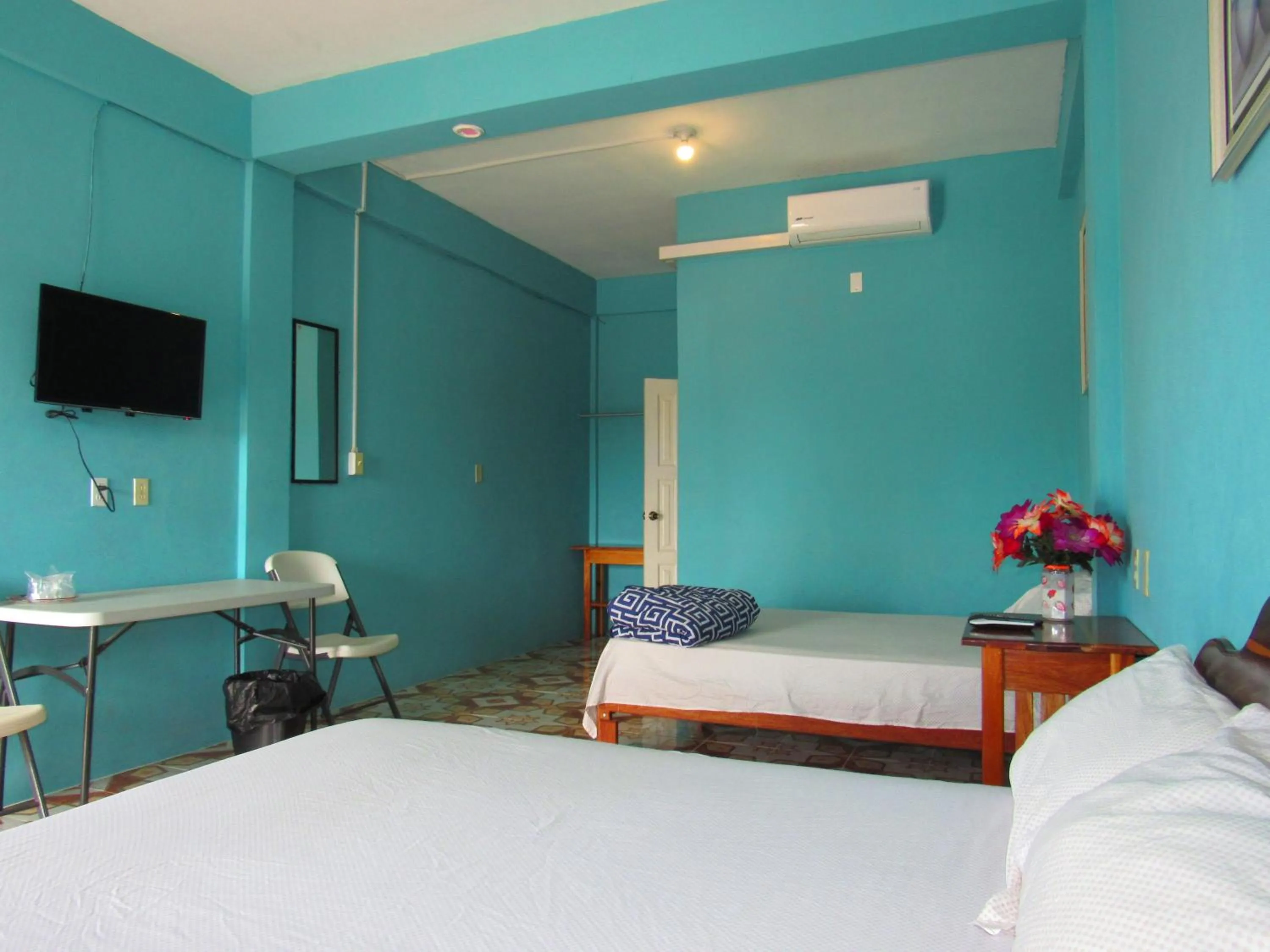 Photo of the whole room, Bed in SARTENEJA Inn