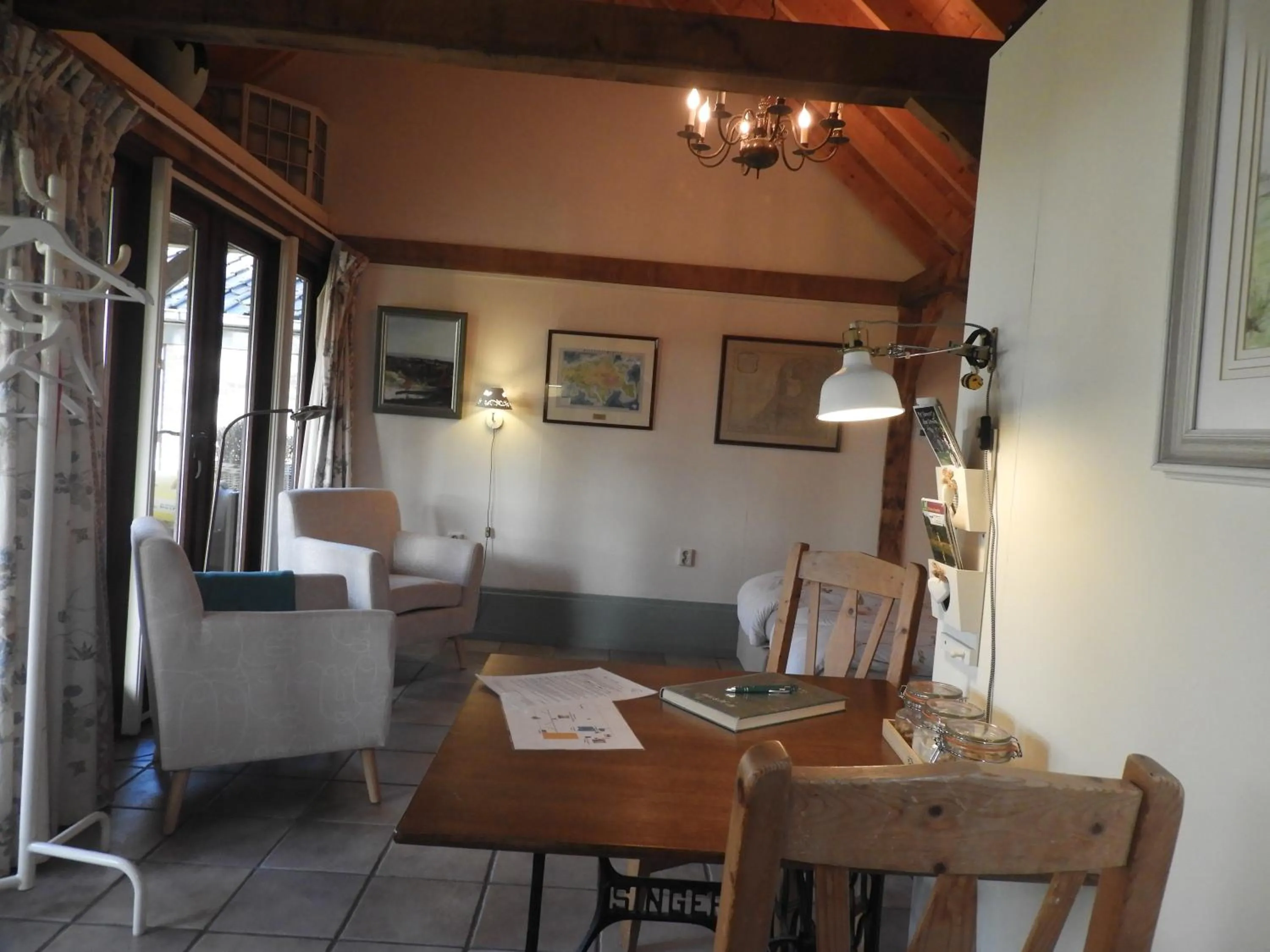 Dining area in Bed&Breakfast 't Eikeltje