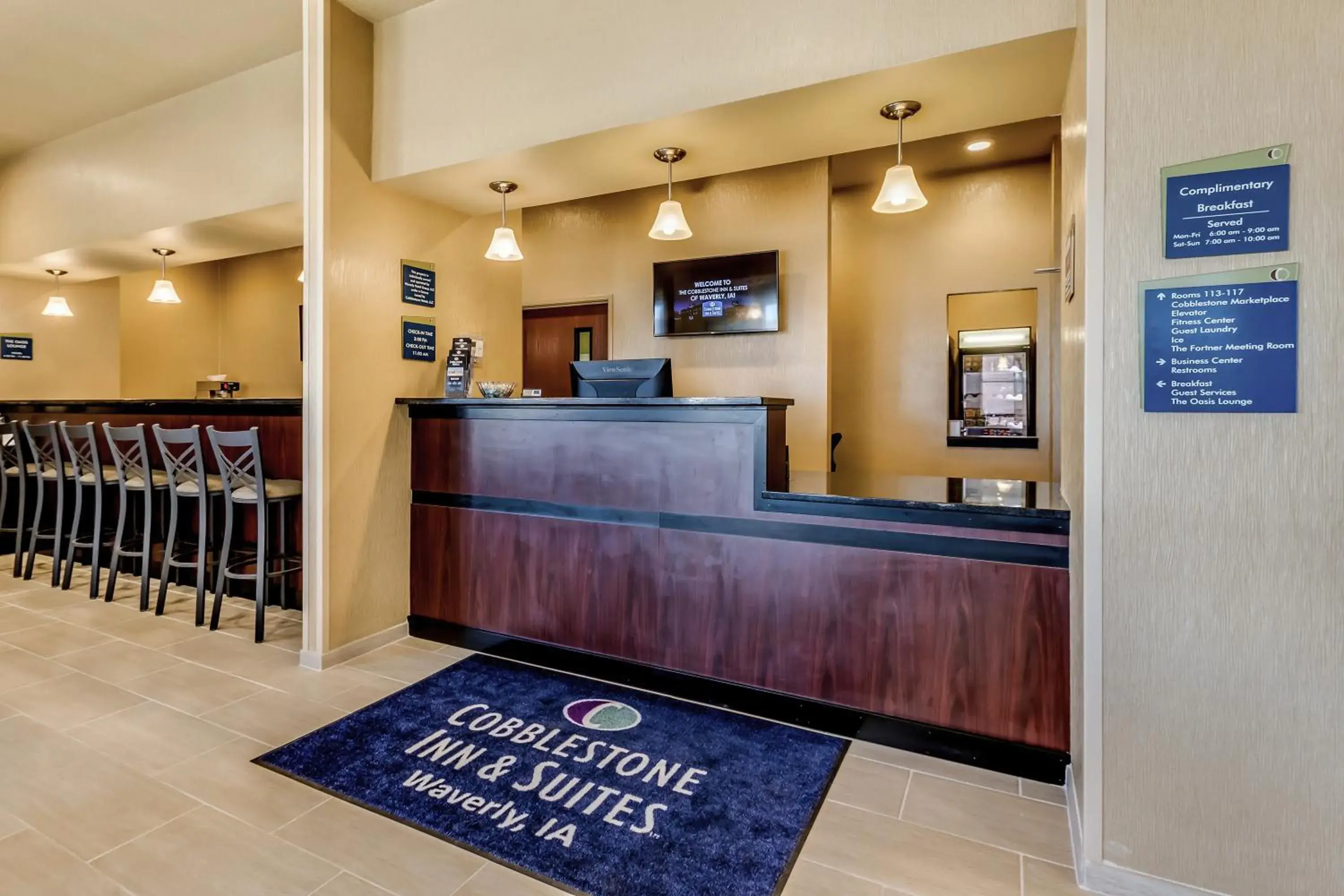 Lobby or reception in Cobblestone Inn & Suites - Waverly Lobby or reception in Cobblestone Inn & Suites - Waverly