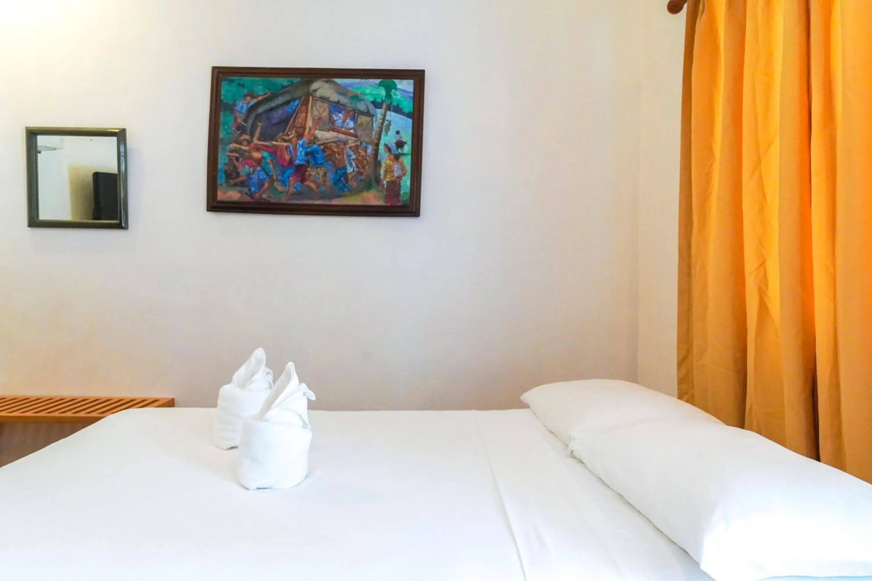 Bed in Island Inn Bed in Island Inn