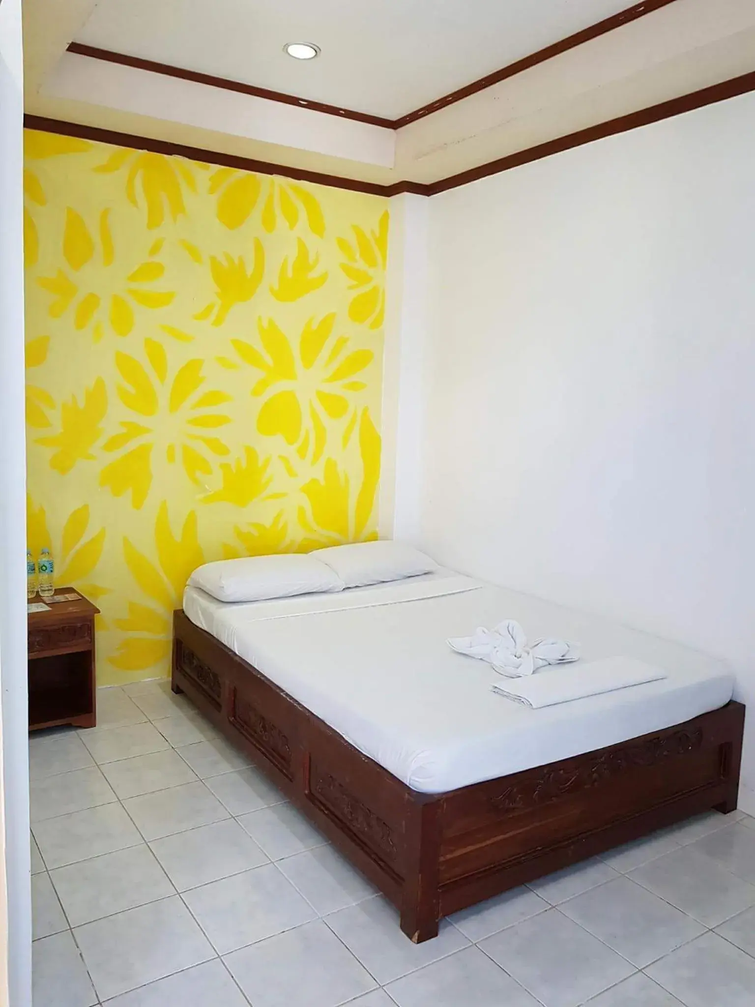 Bed in Island Inn Bed in Island Inn