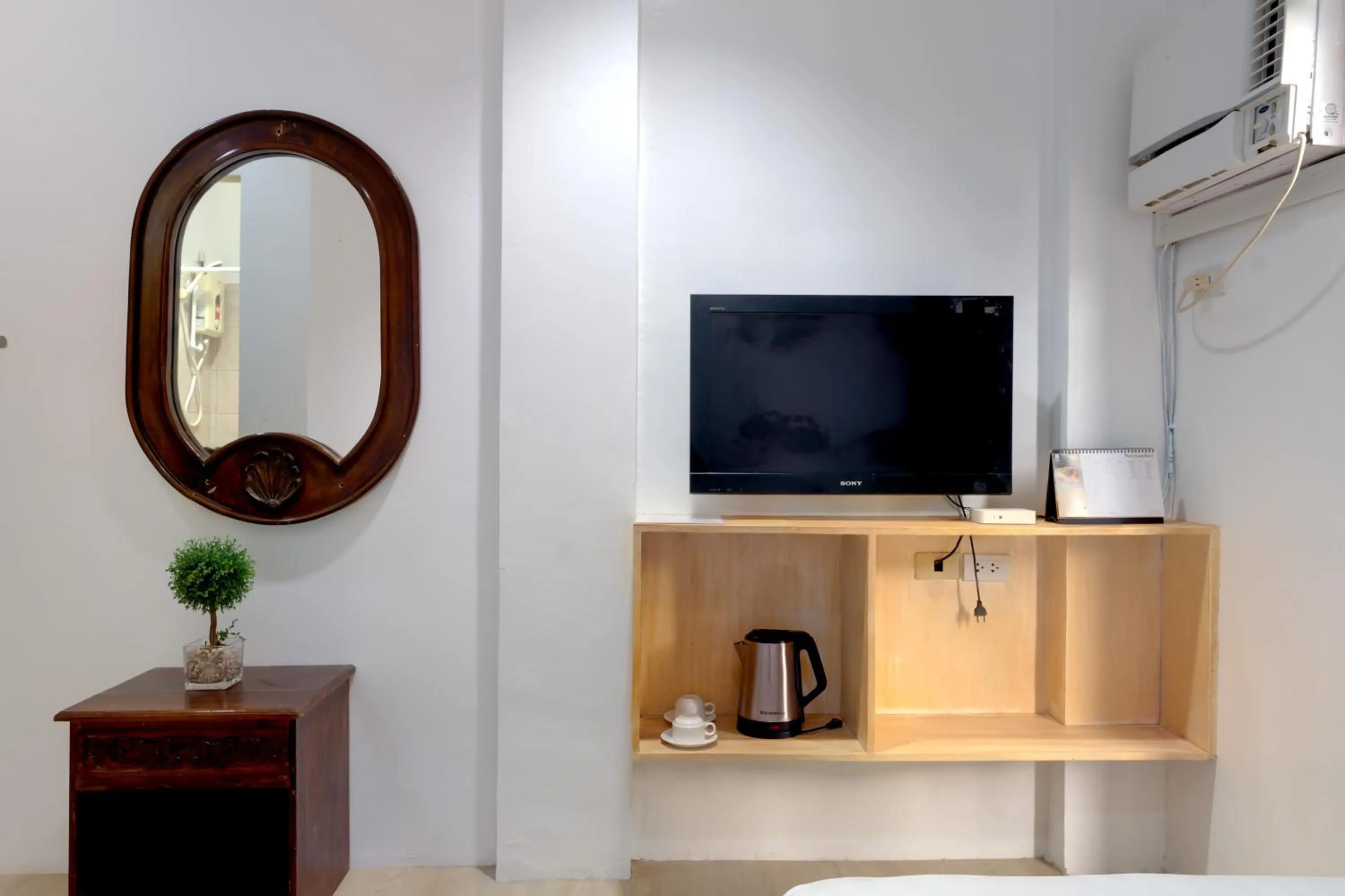 TV and multimedia in Island Inn