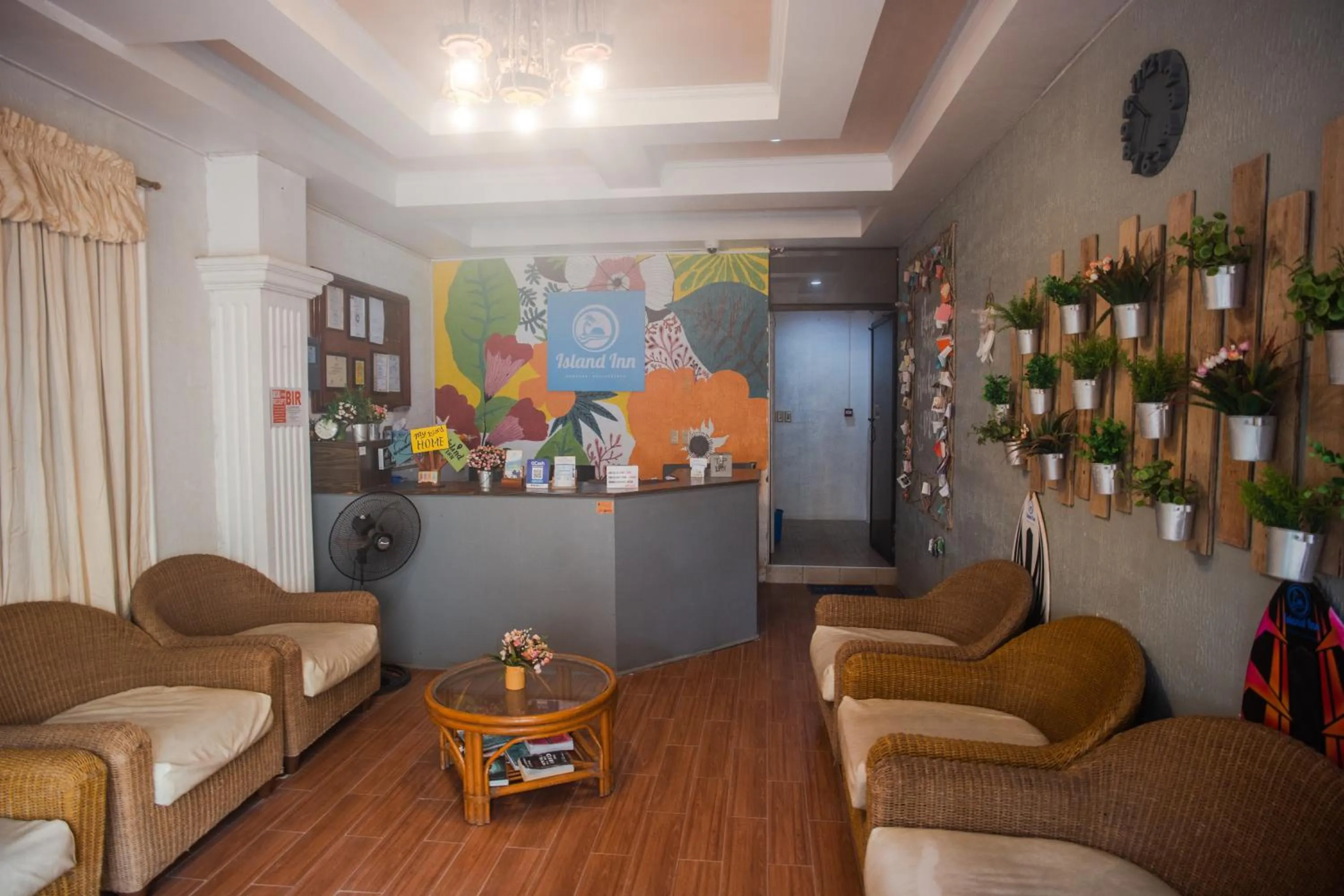 Lobby or reception in Island Inn