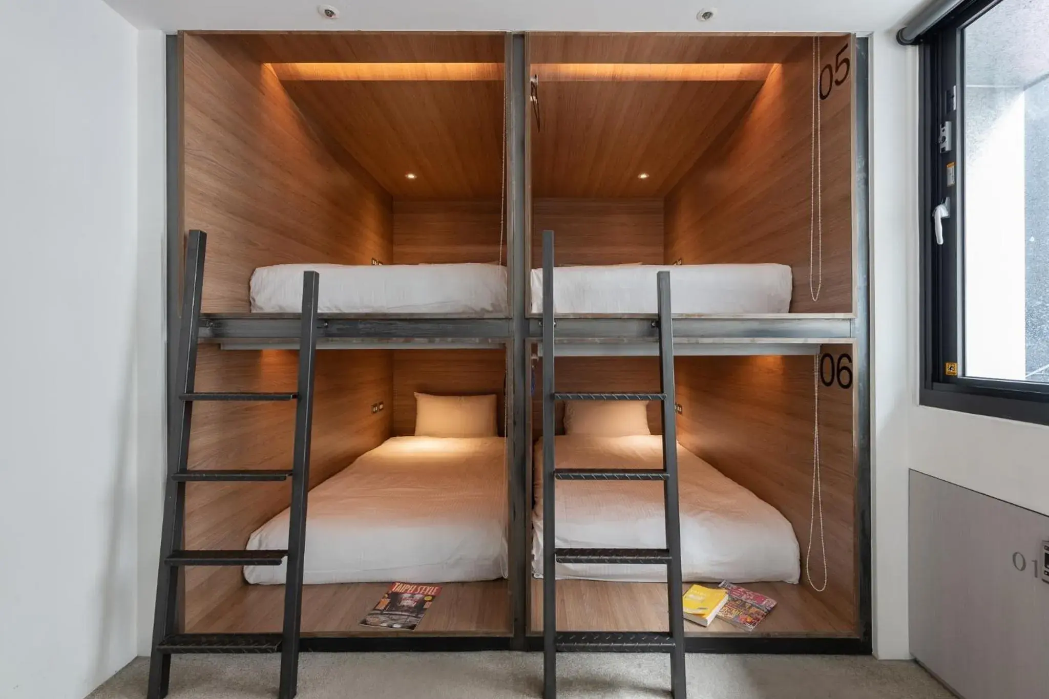 bunk bed in Bouti City Capsule Inn bunk bed in Bouti City Capsule Inn