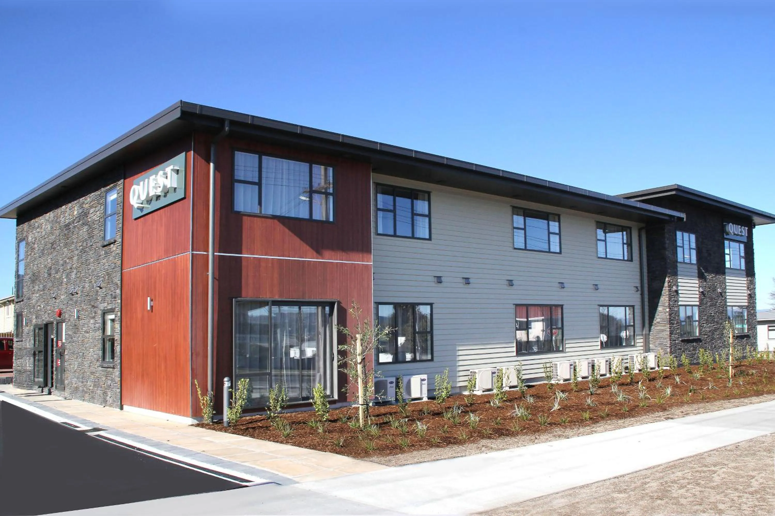 Facade/entrance in Quest Taupo