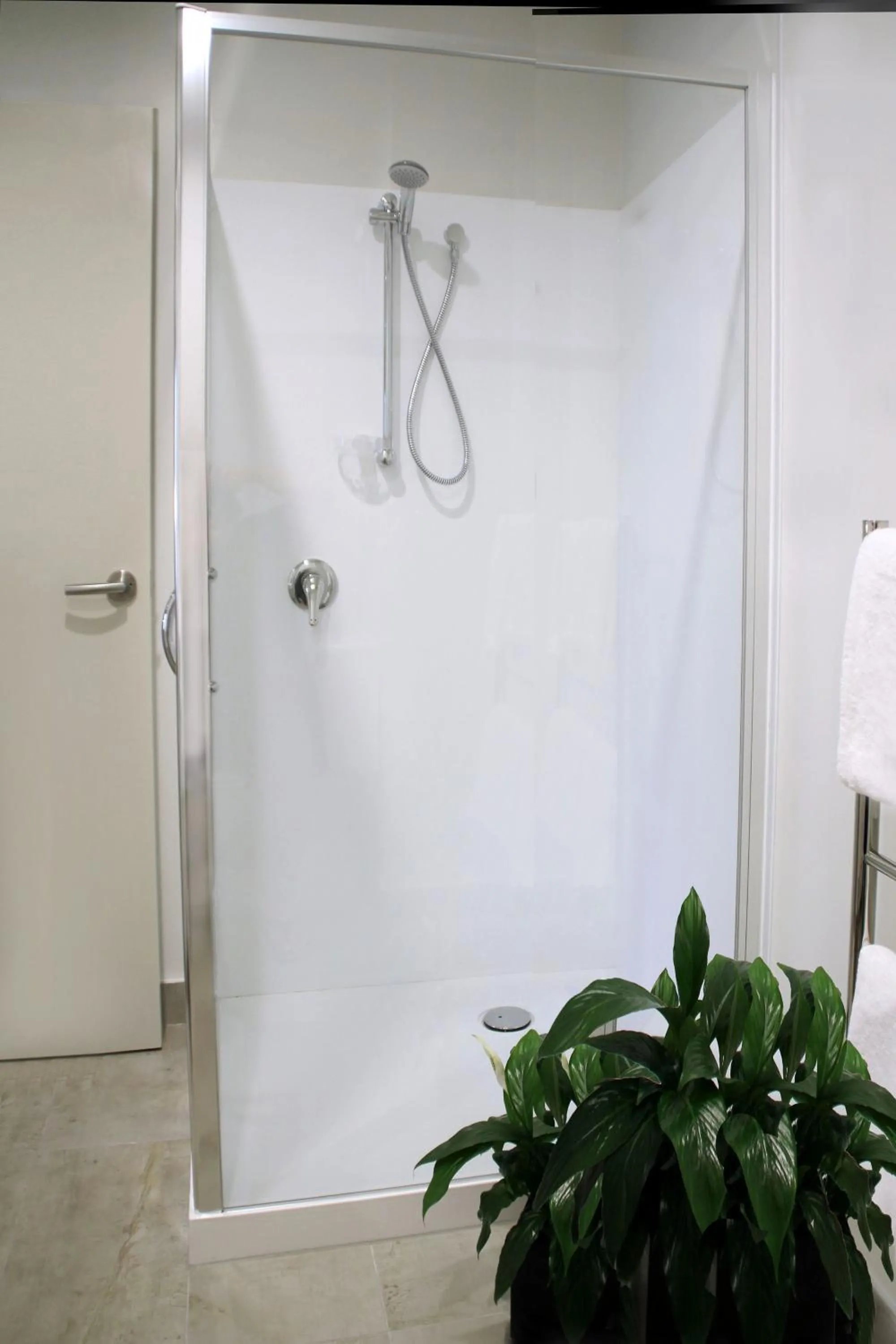 Shower in Quest Taupo