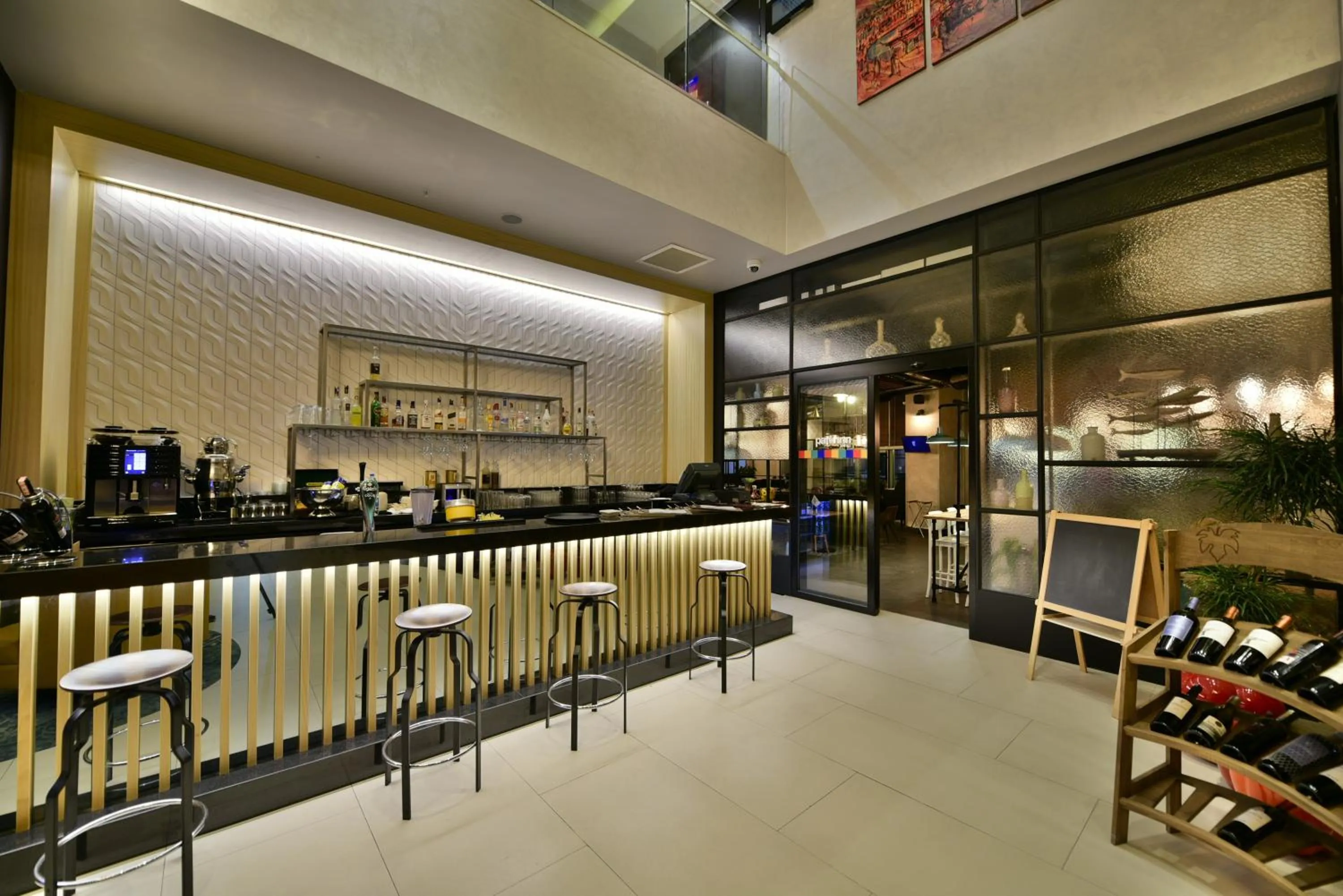 Restaurant/places to eat in Park Inn By Radisson Istanbul Ataturk Airport