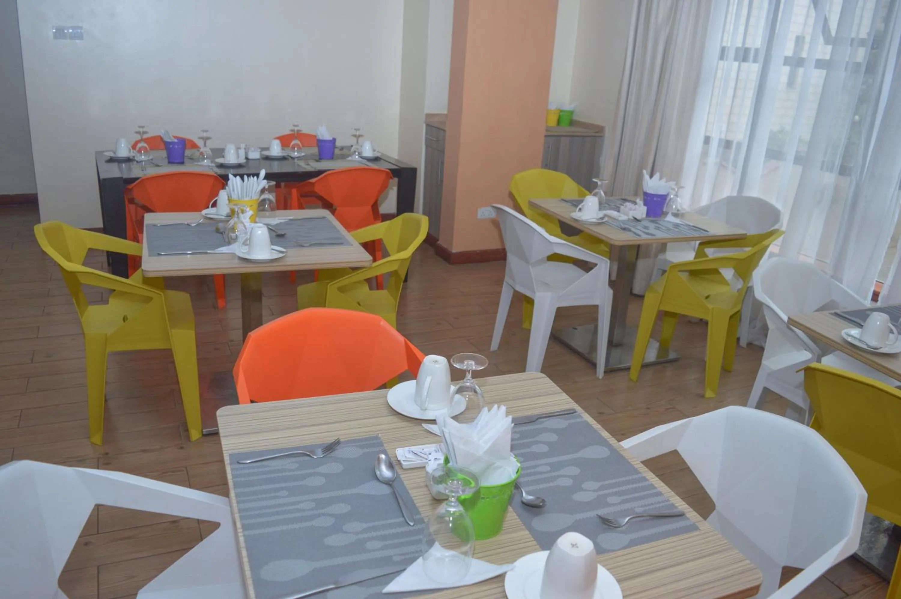 Restaurant/places to eat in Fedha Residences by Trianum