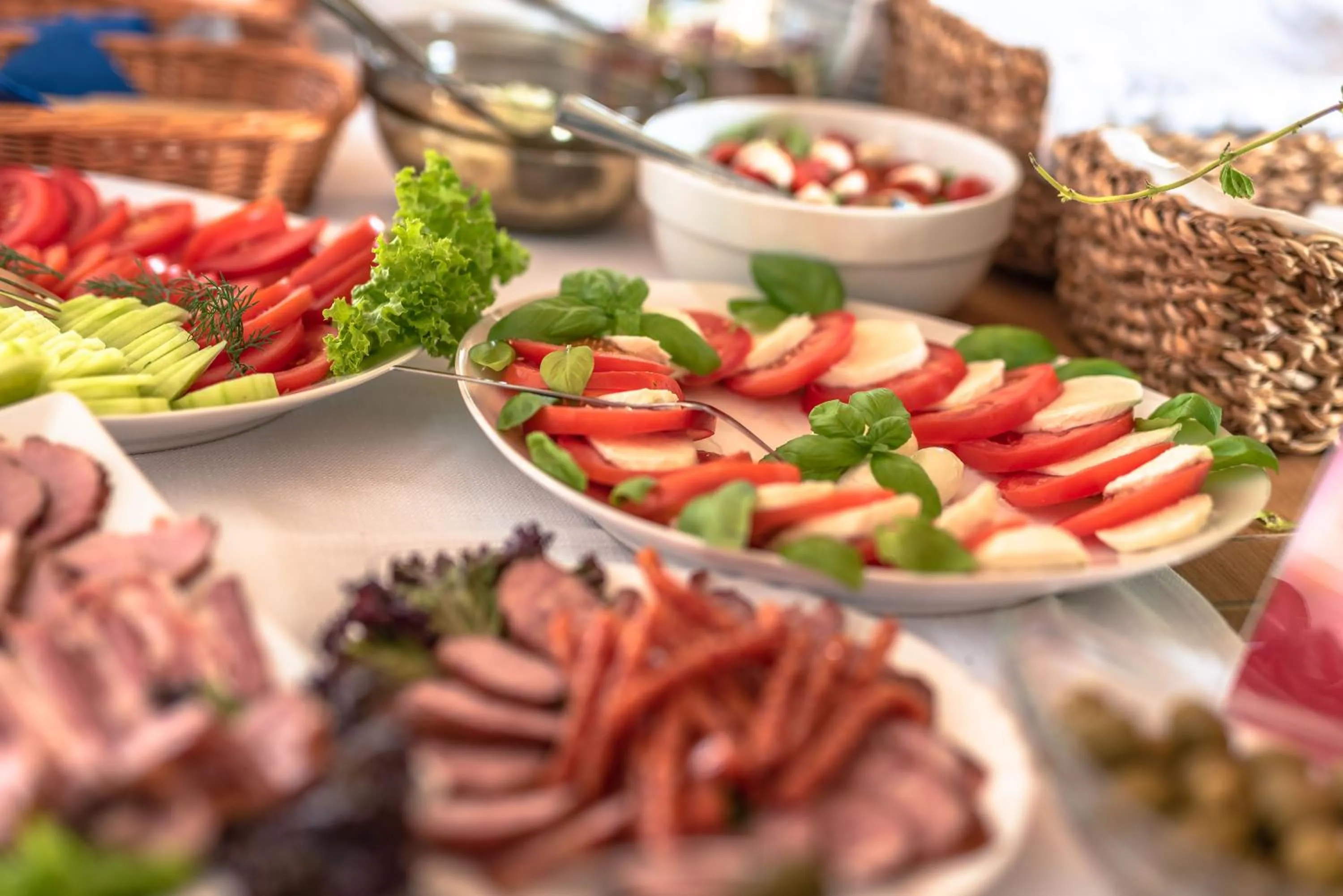 Breakfast in Marina Nawigator