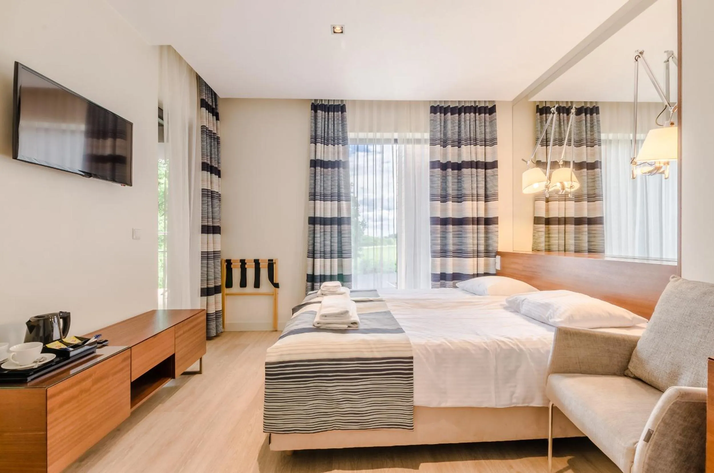 Photo of the whole room, Bed in Marina Nawigator