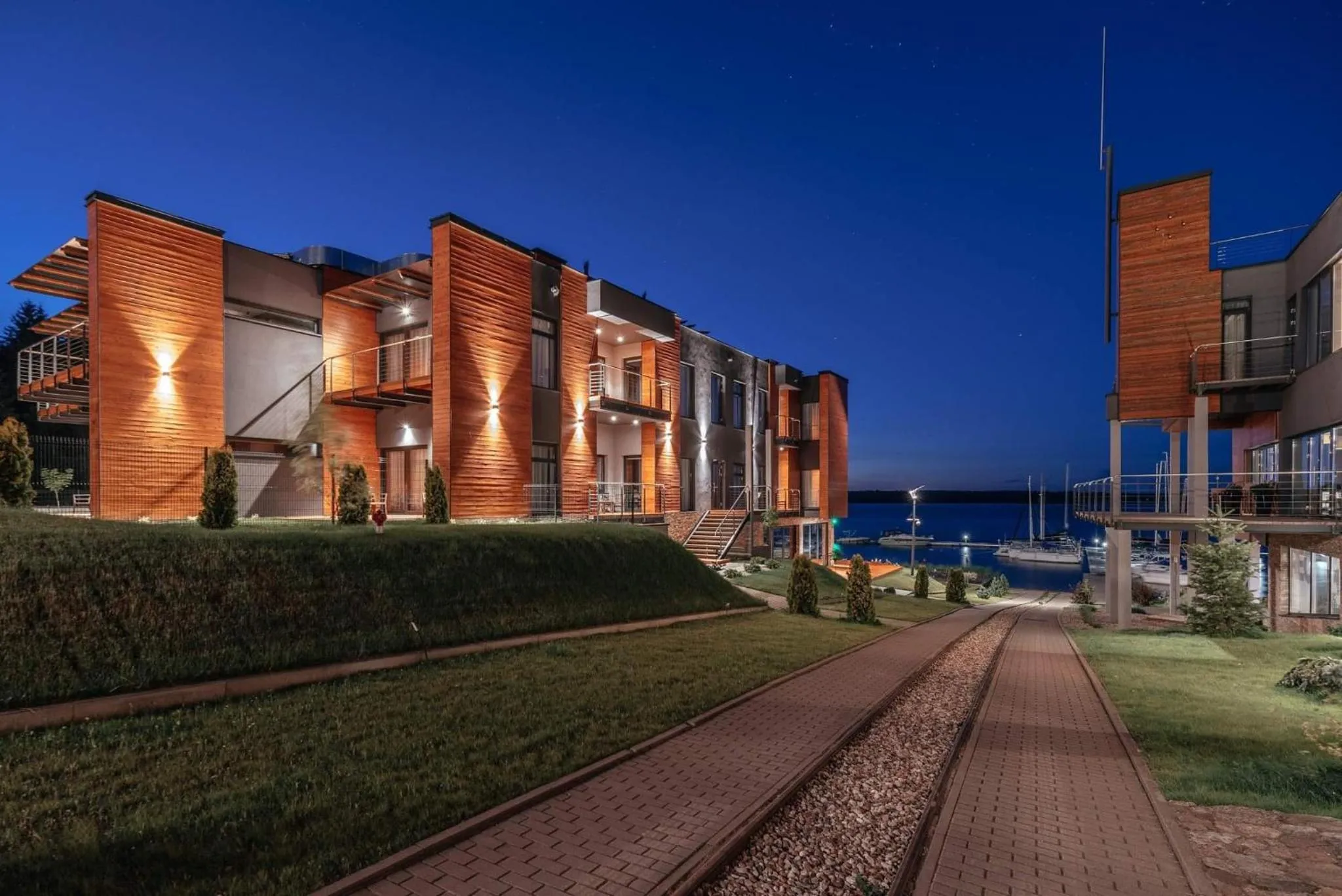 Property building in Marina Nawigator