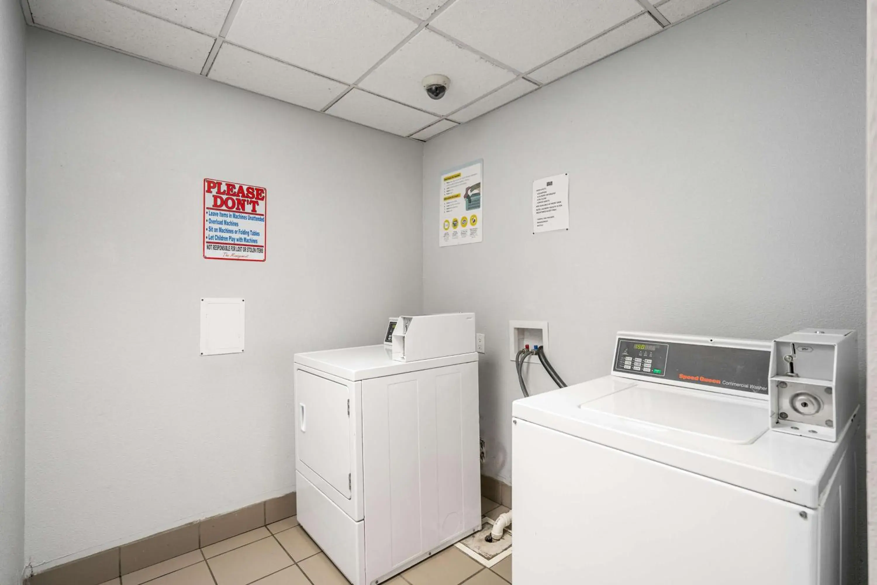 Property building in Studio 6 Augusta, GA Property building in Studio 6 Augusta, GA