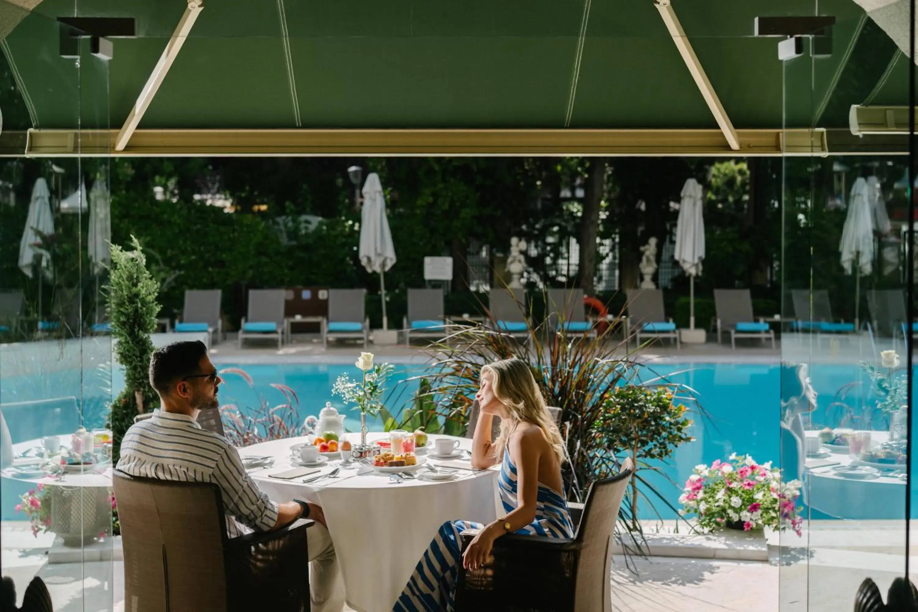 Restaurant/places to eat in Rodos Park Restaurant/places to eat in Rodos Park