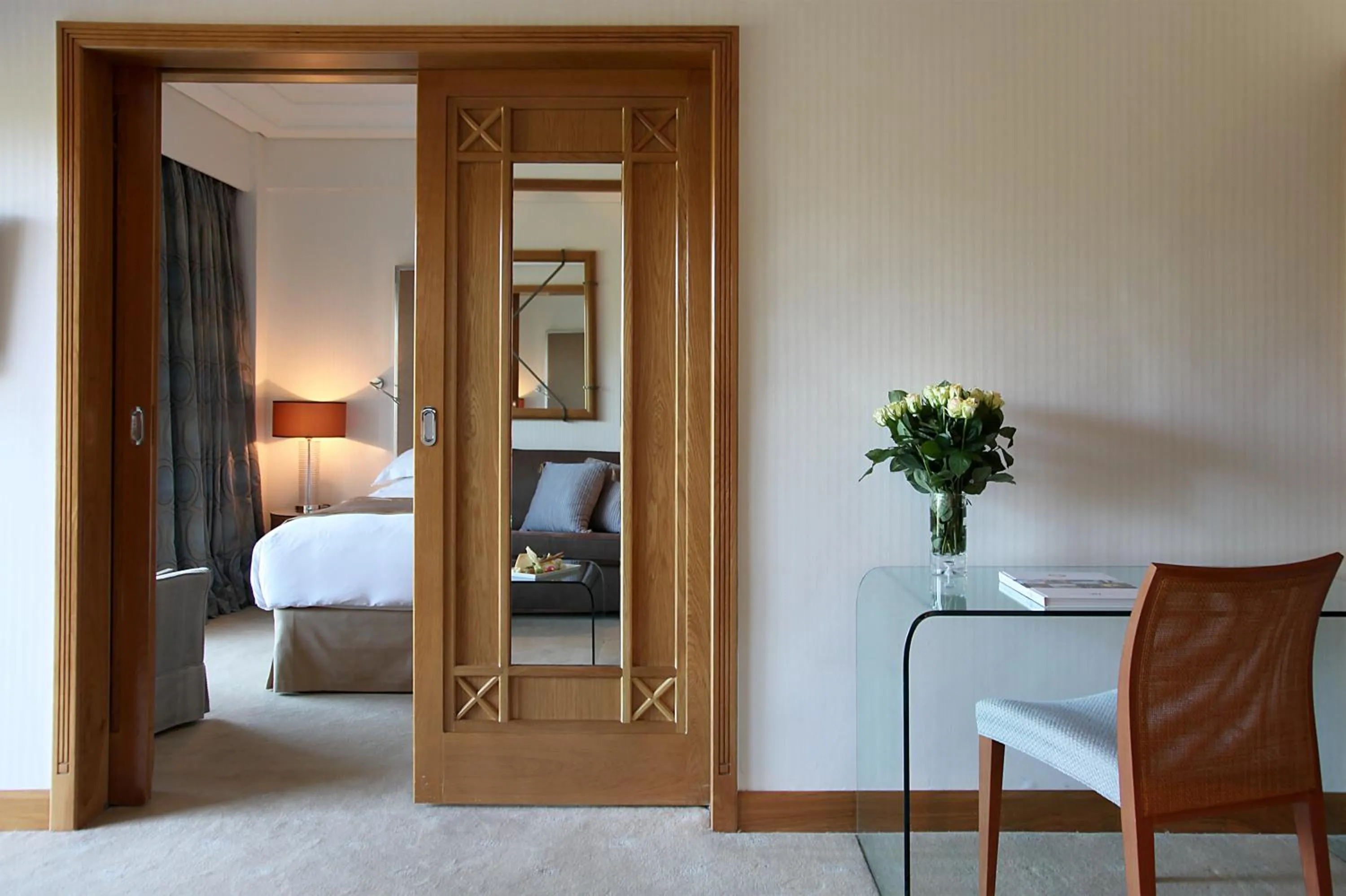 Living room, Bed in Rodos Park