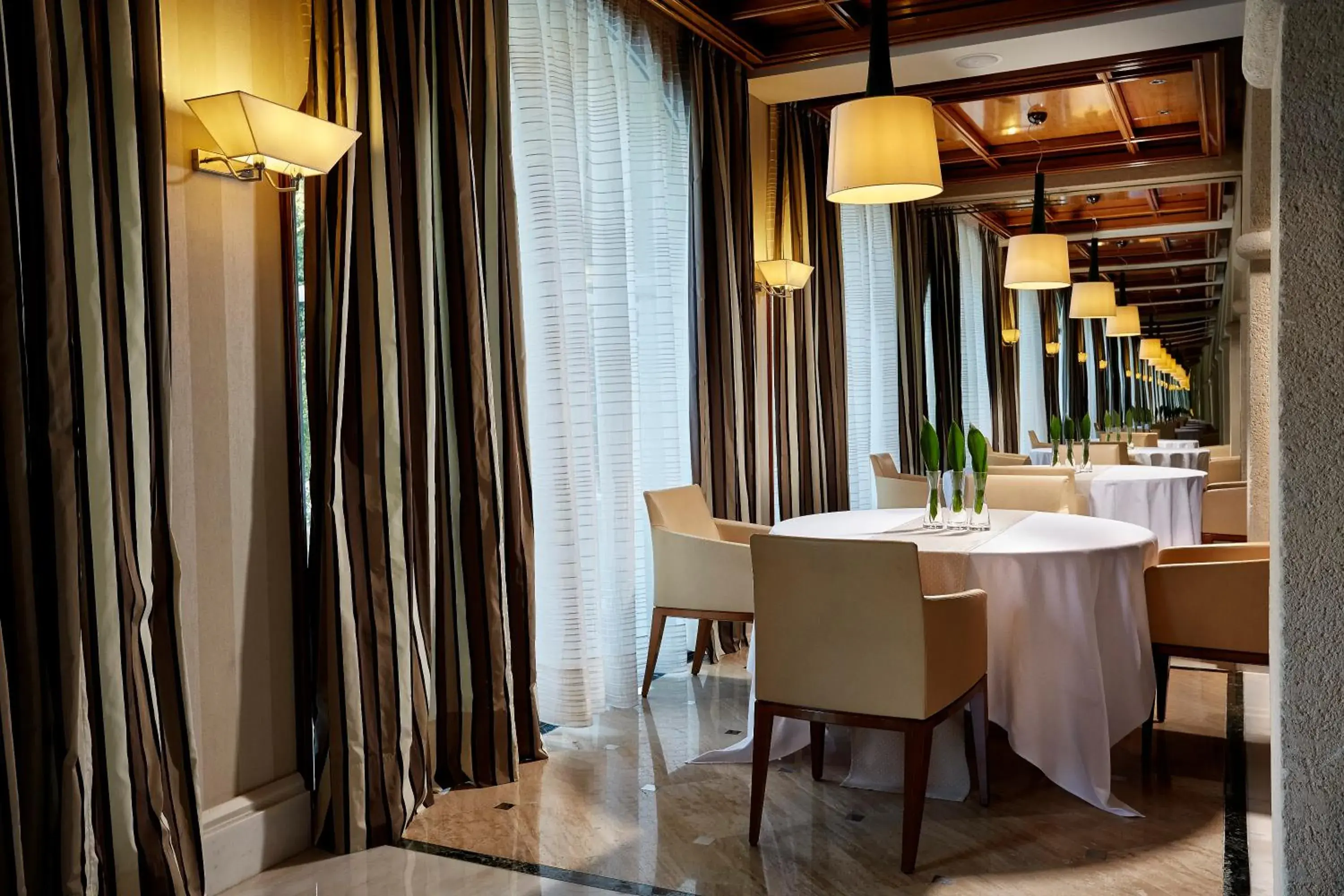 Restaurant/places to eat in Rodos Park Restaurant/places to eat in Rodos Park