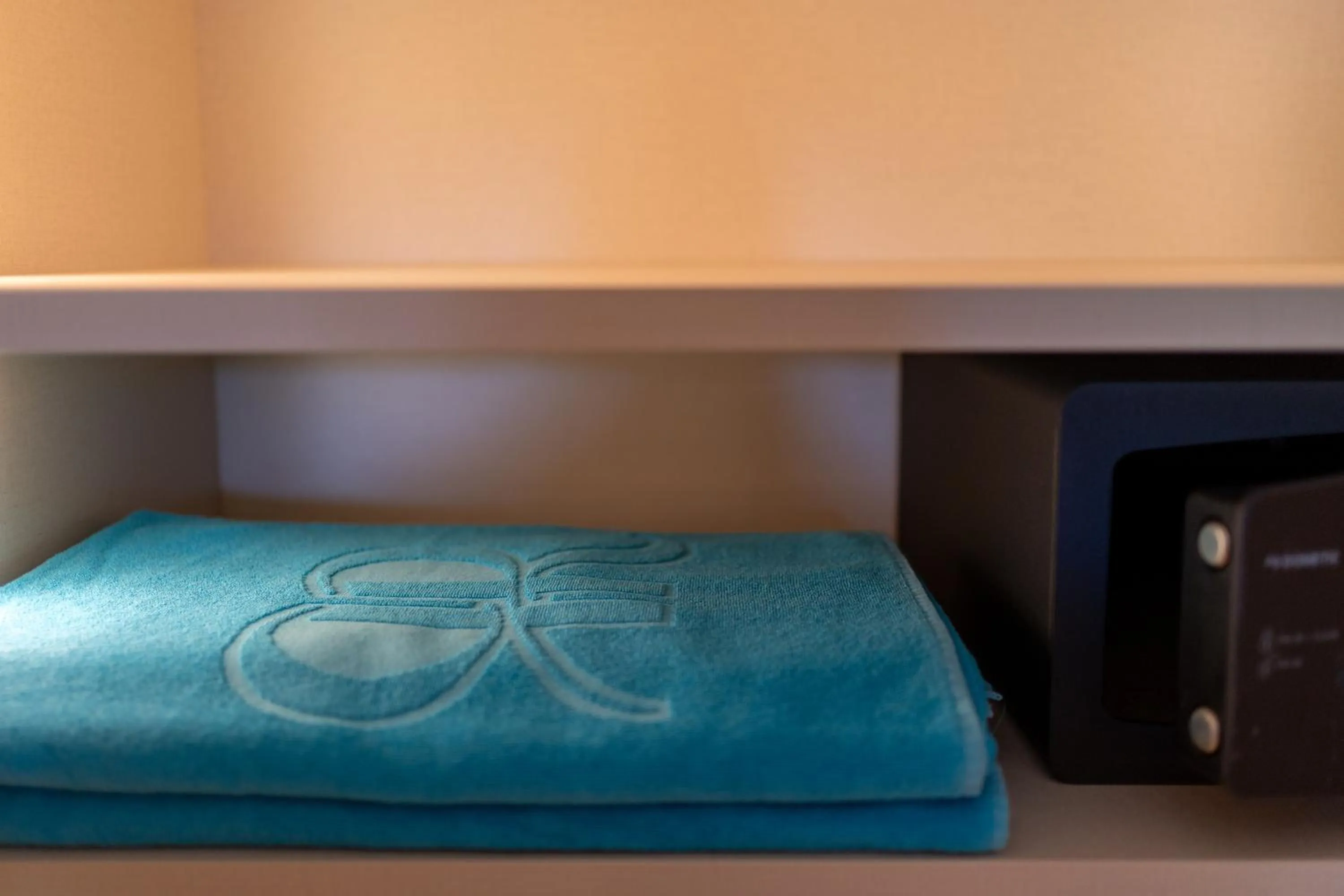 safe, Bed in Rodos Park