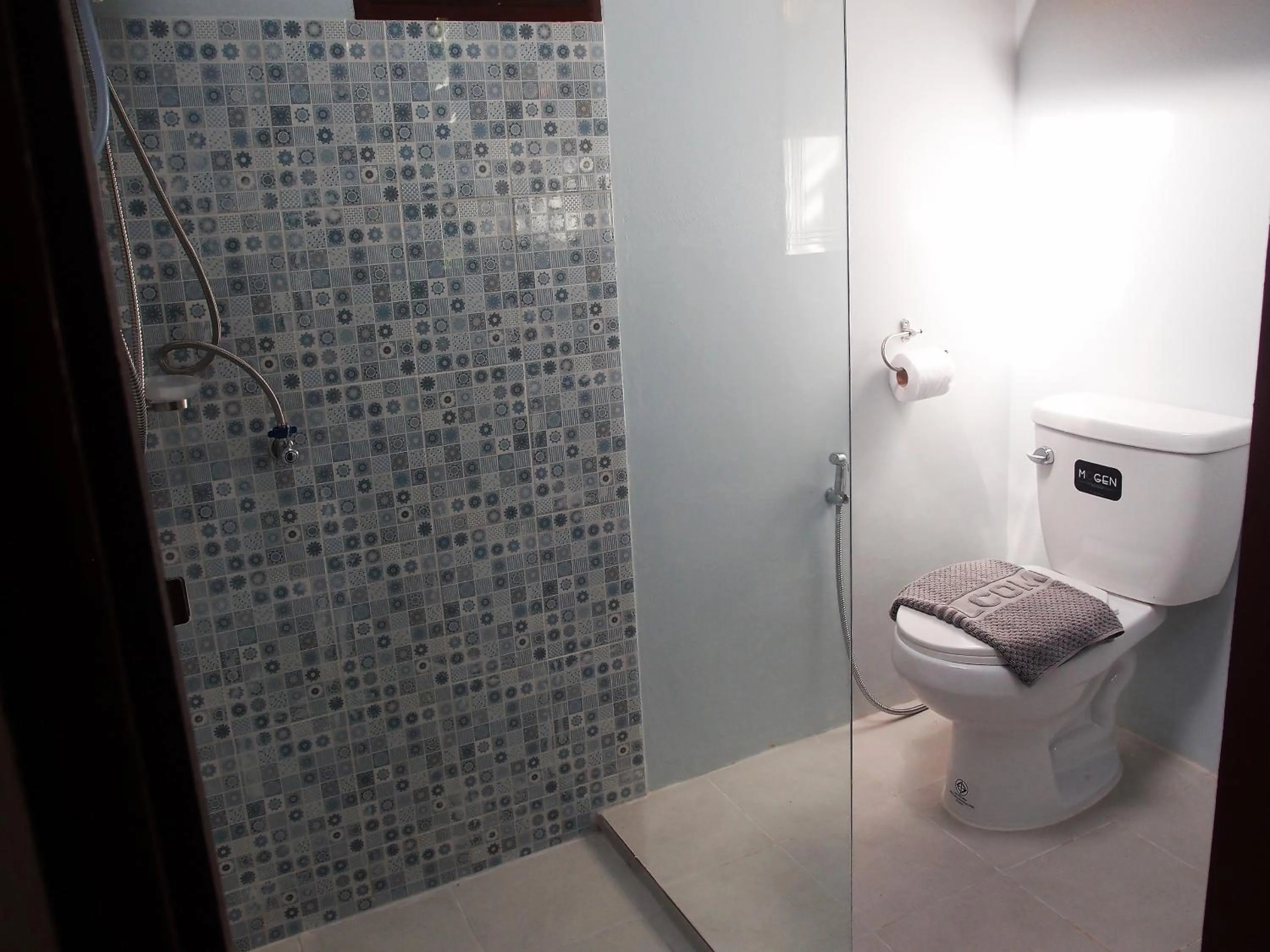 At Home Chiang Dao, Pooch Lovers