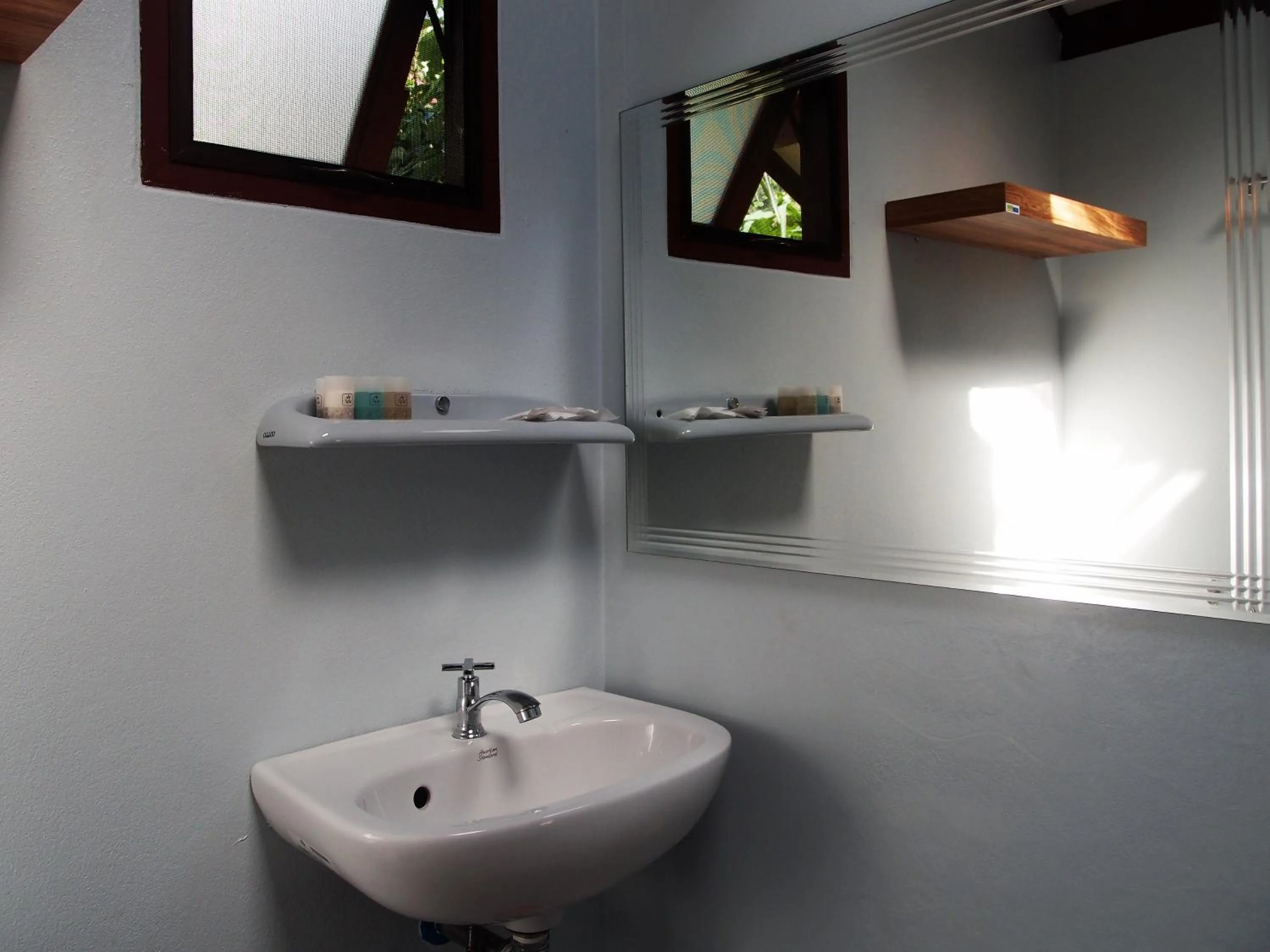 At Home Chiang Dao, Pooch Lovers