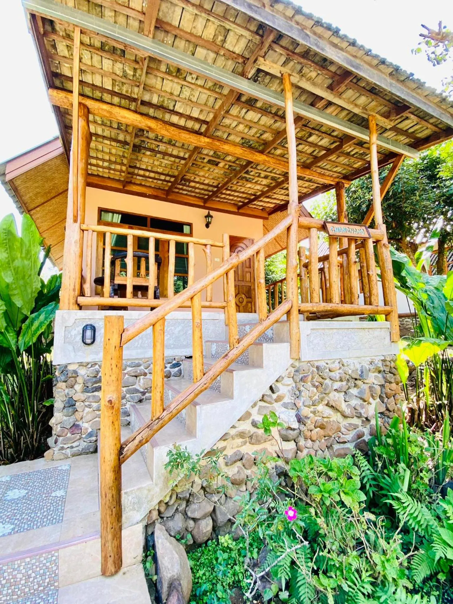 At Home Chiang Dao, Pooch Lovers