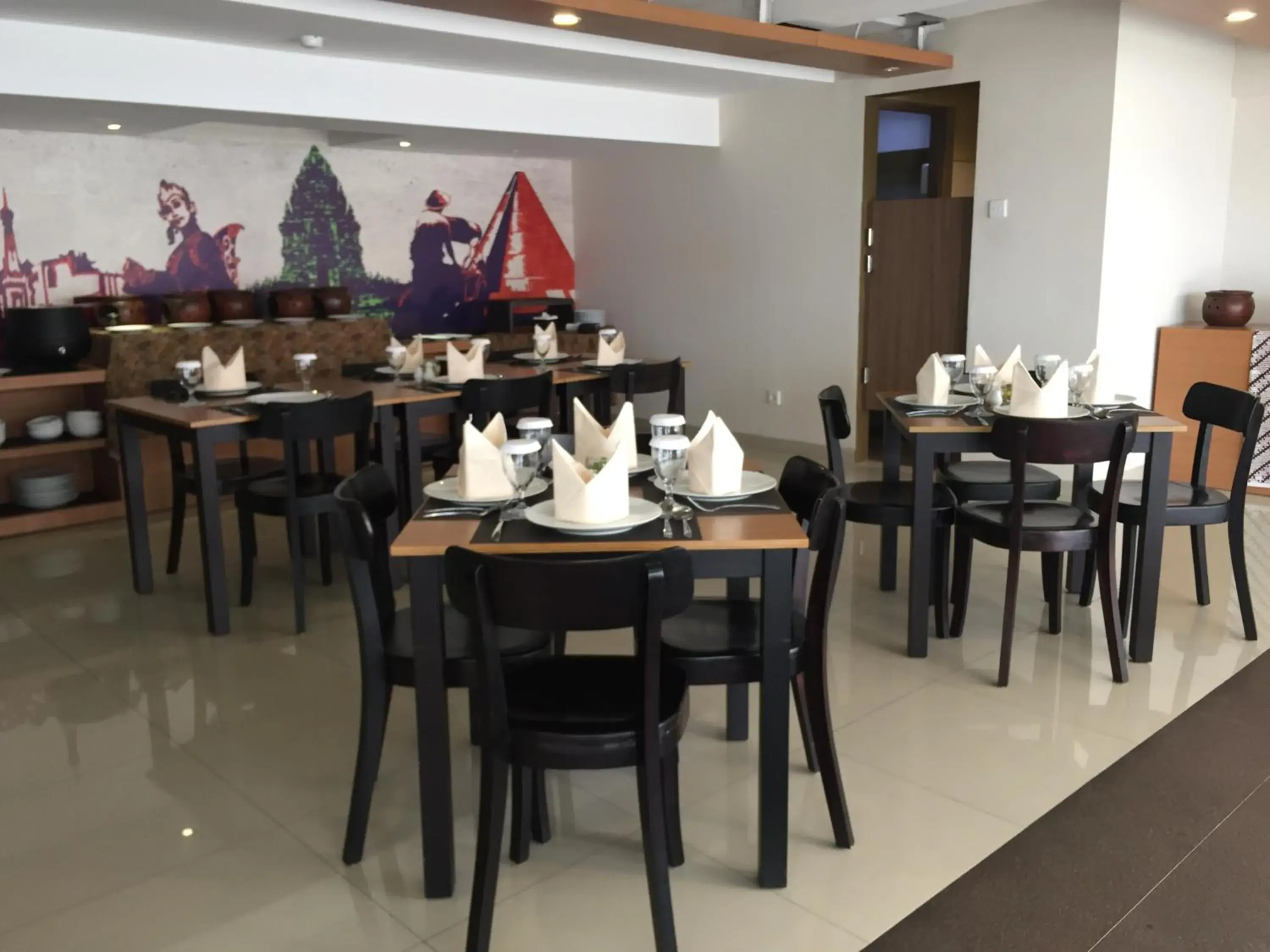 Restaurant/places to eat in Student Park Hotel Restaurant/places to eat in Student Park Hotel