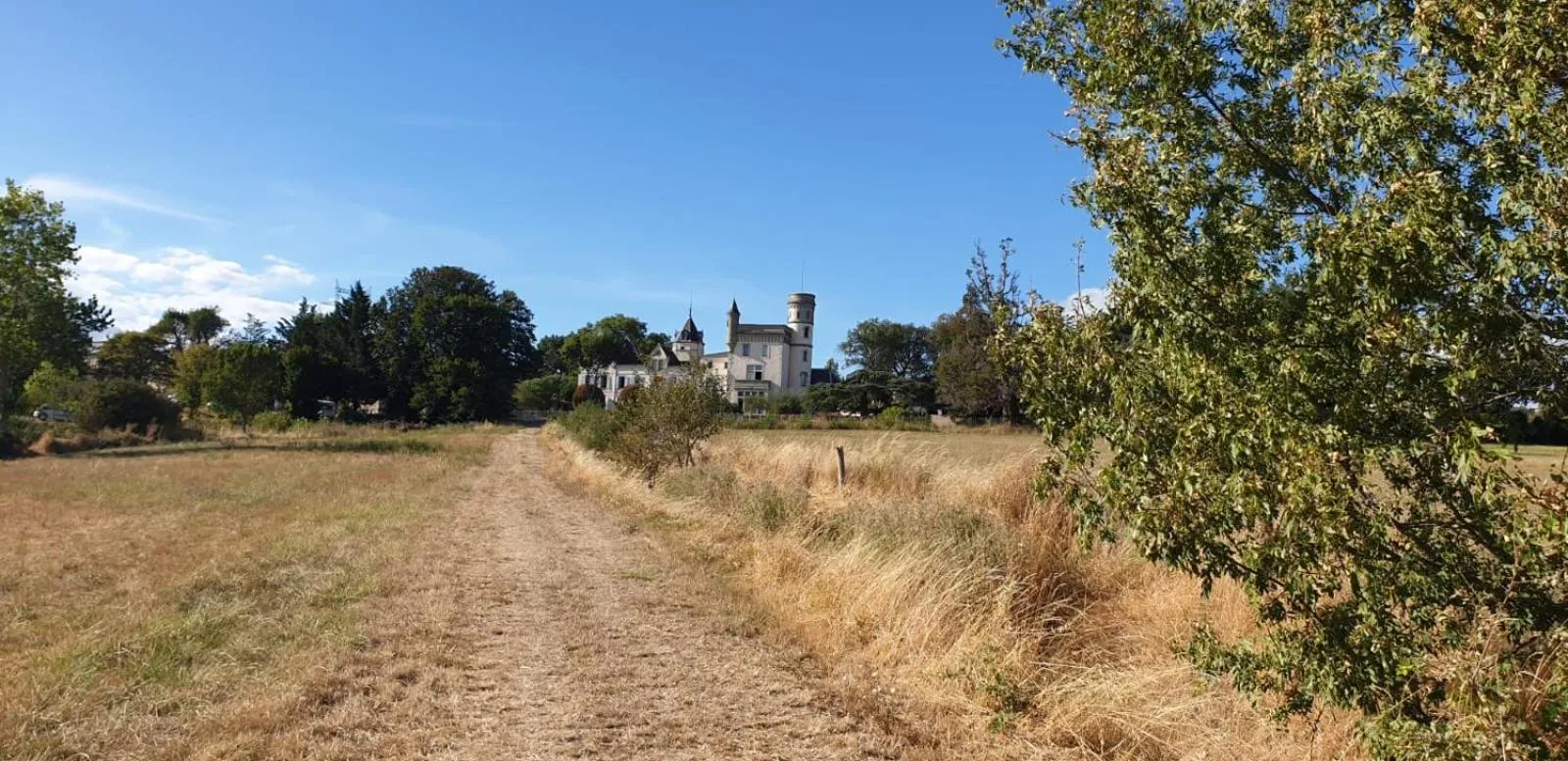 Property building in Château de Villeneuve - Montolieu