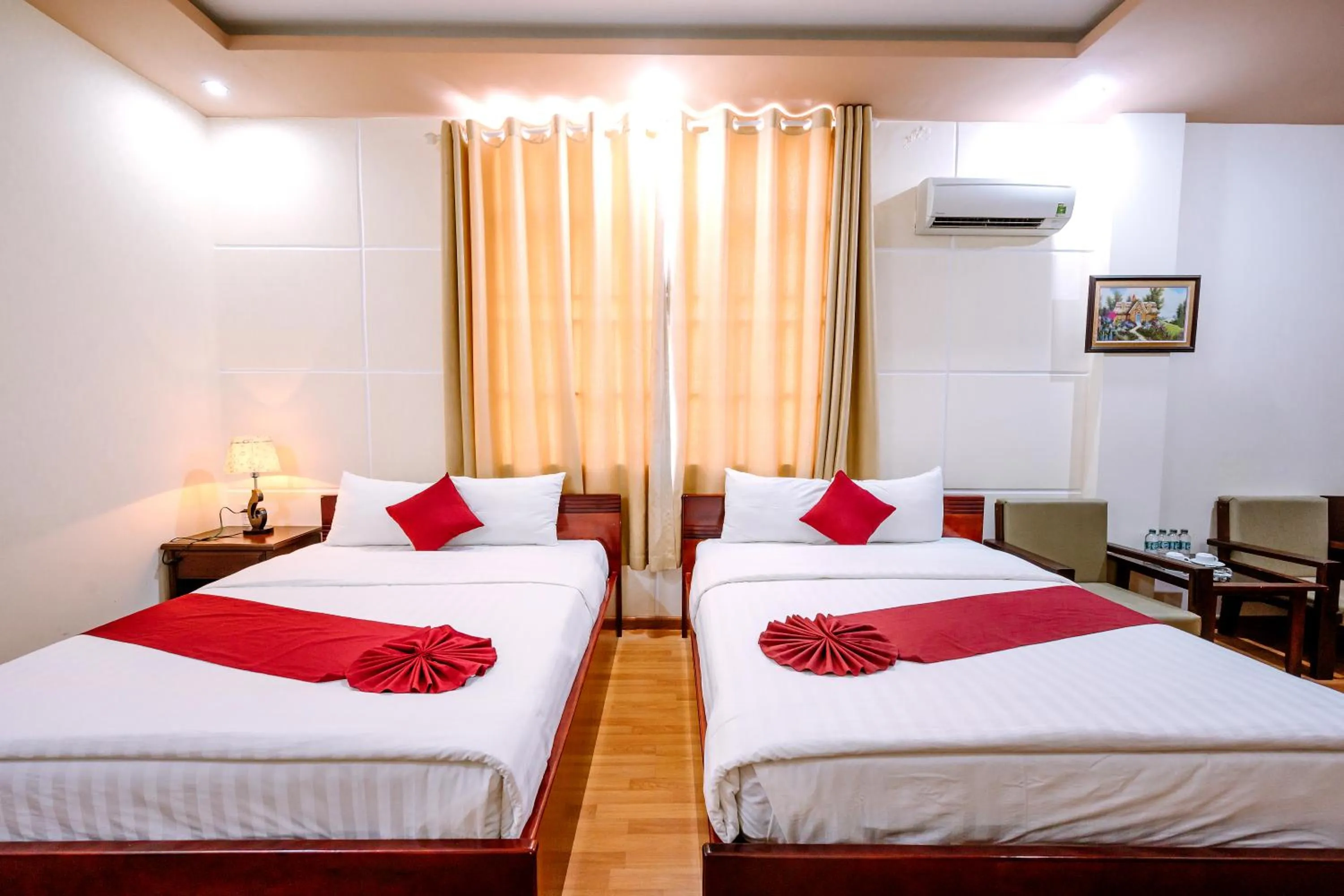 Bed in Hoang Duc Hotel