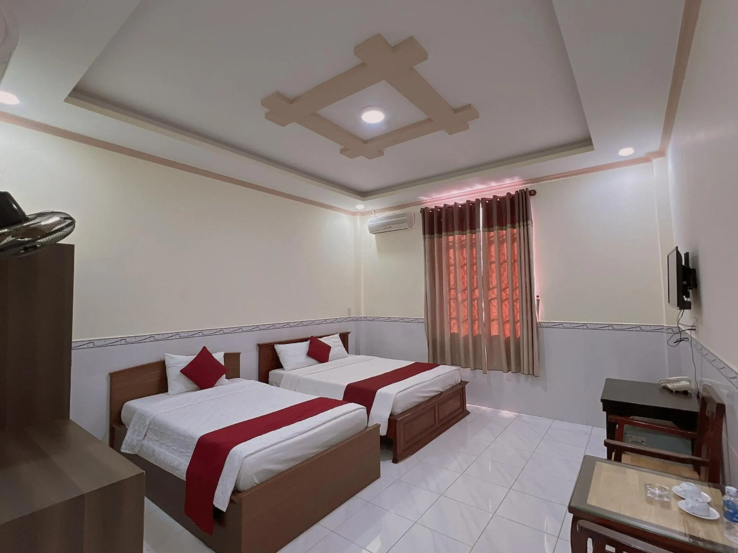 Bed in Hoang Duc Hotel