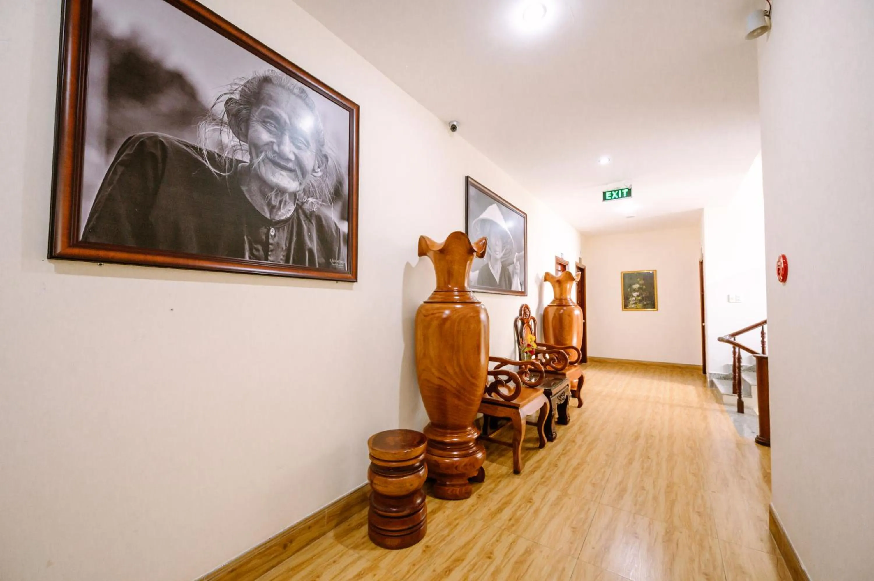 Property building in Hoang Duc Hotel