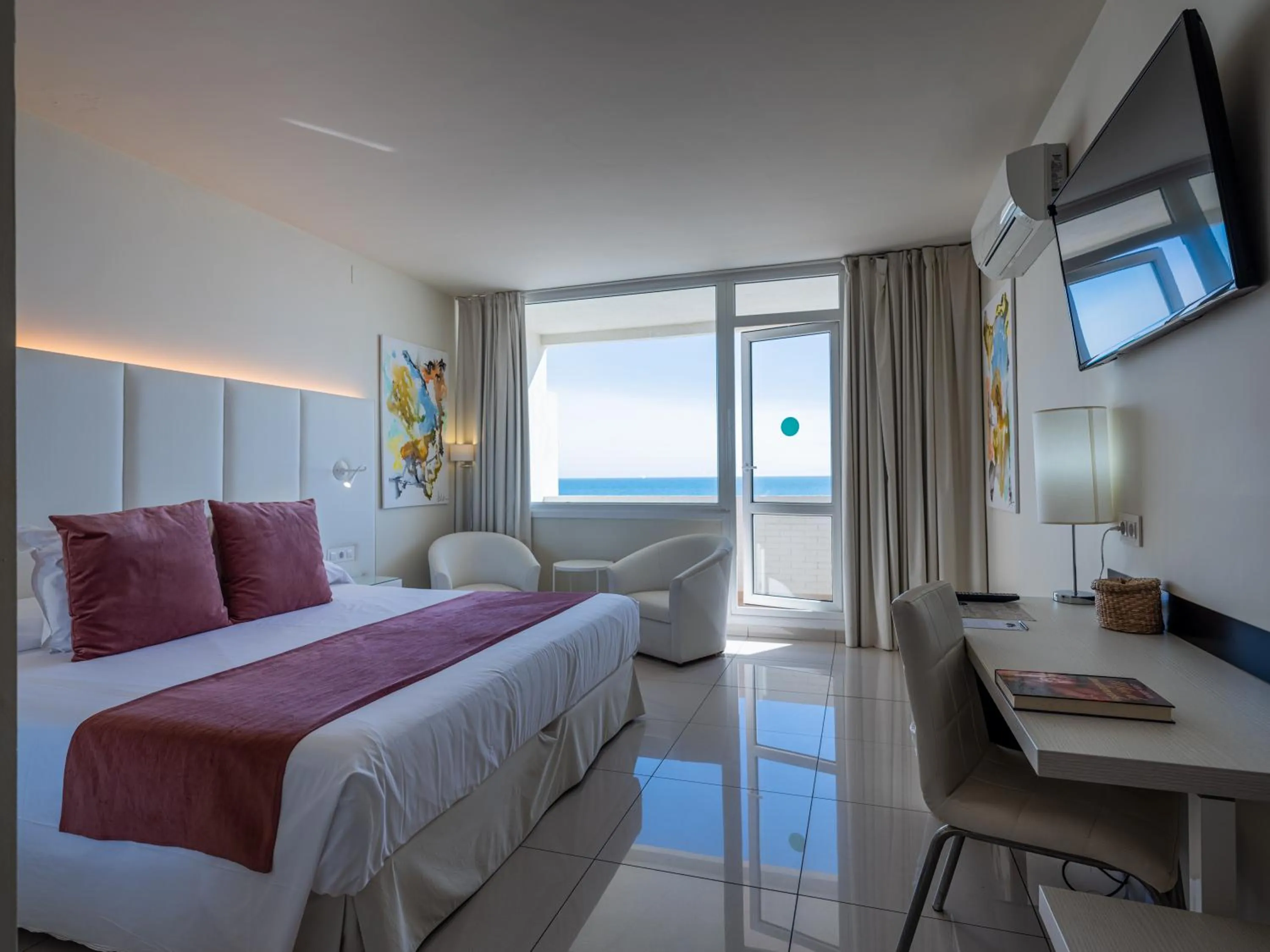 Bed in ON Hotels Oceanfront Adults Designed