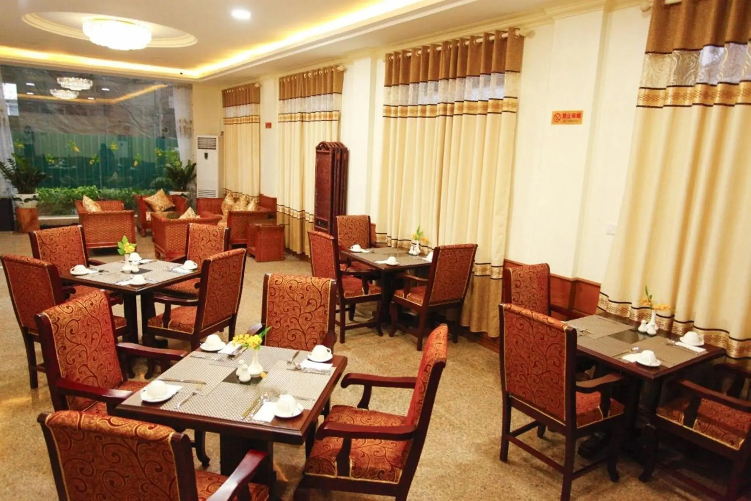 Restaurant/places to eat in The Home Hotel Restaurant/places to eat in The Home Hotel