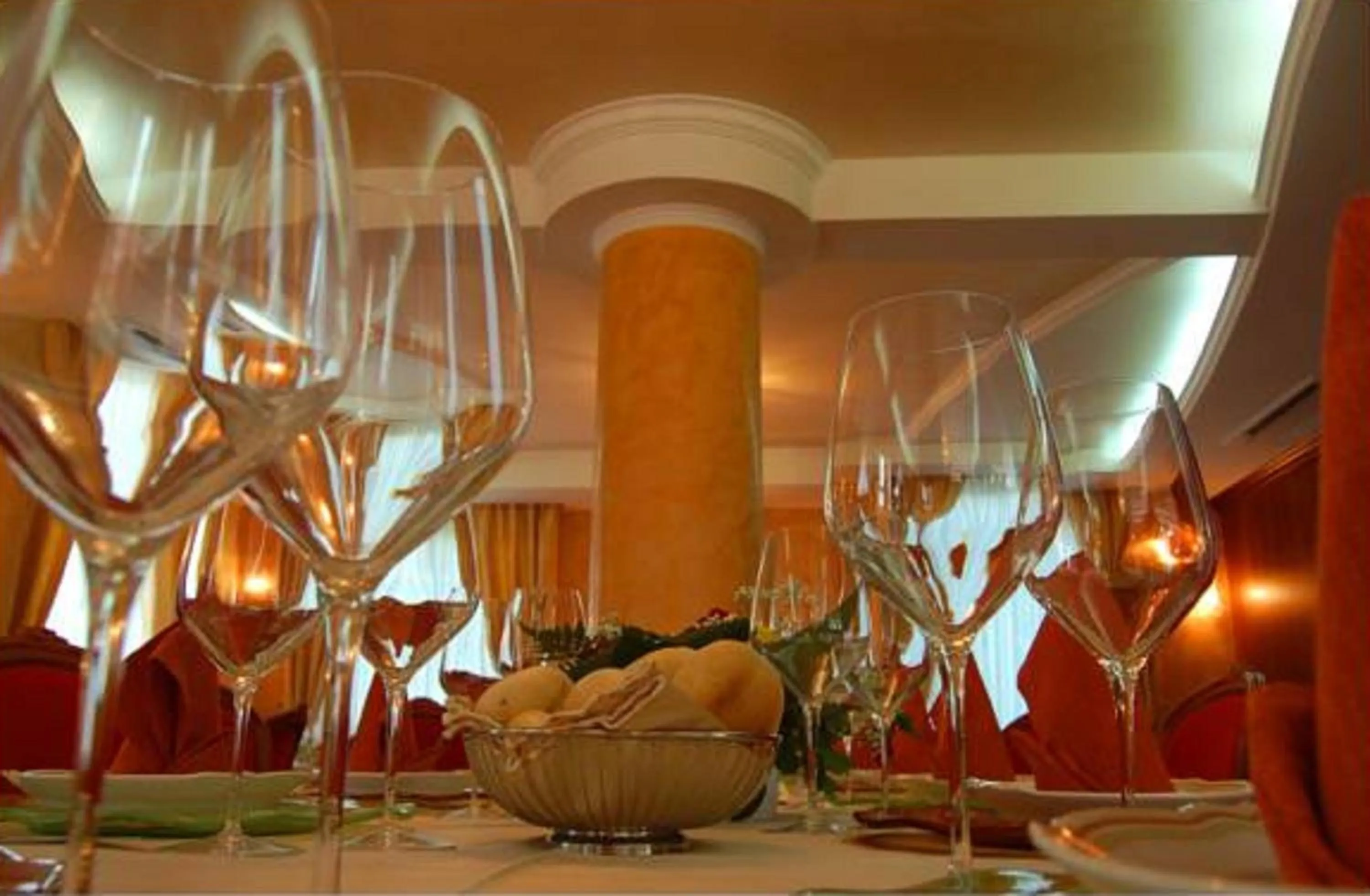 Food and drinks in Belvedere Hotel Club