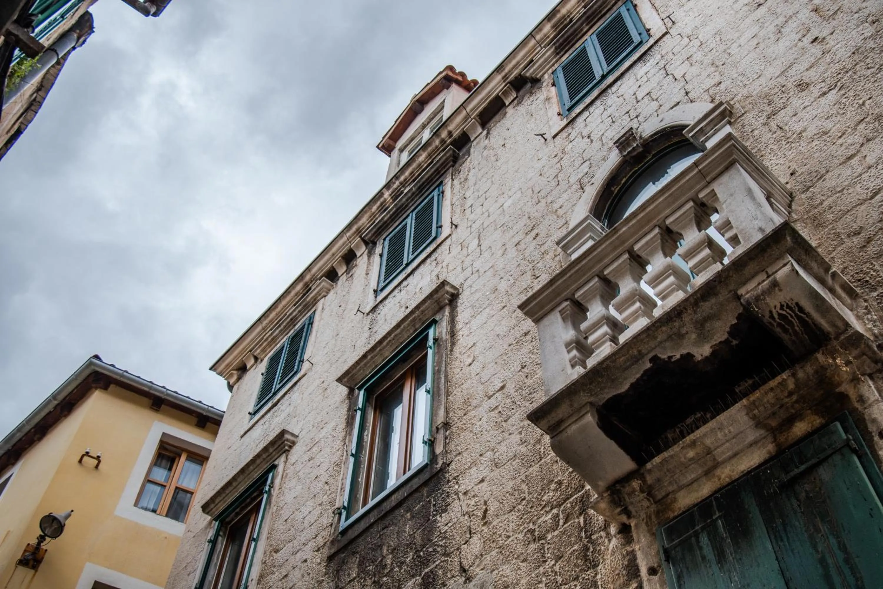 Property building in Palace Tartaglia