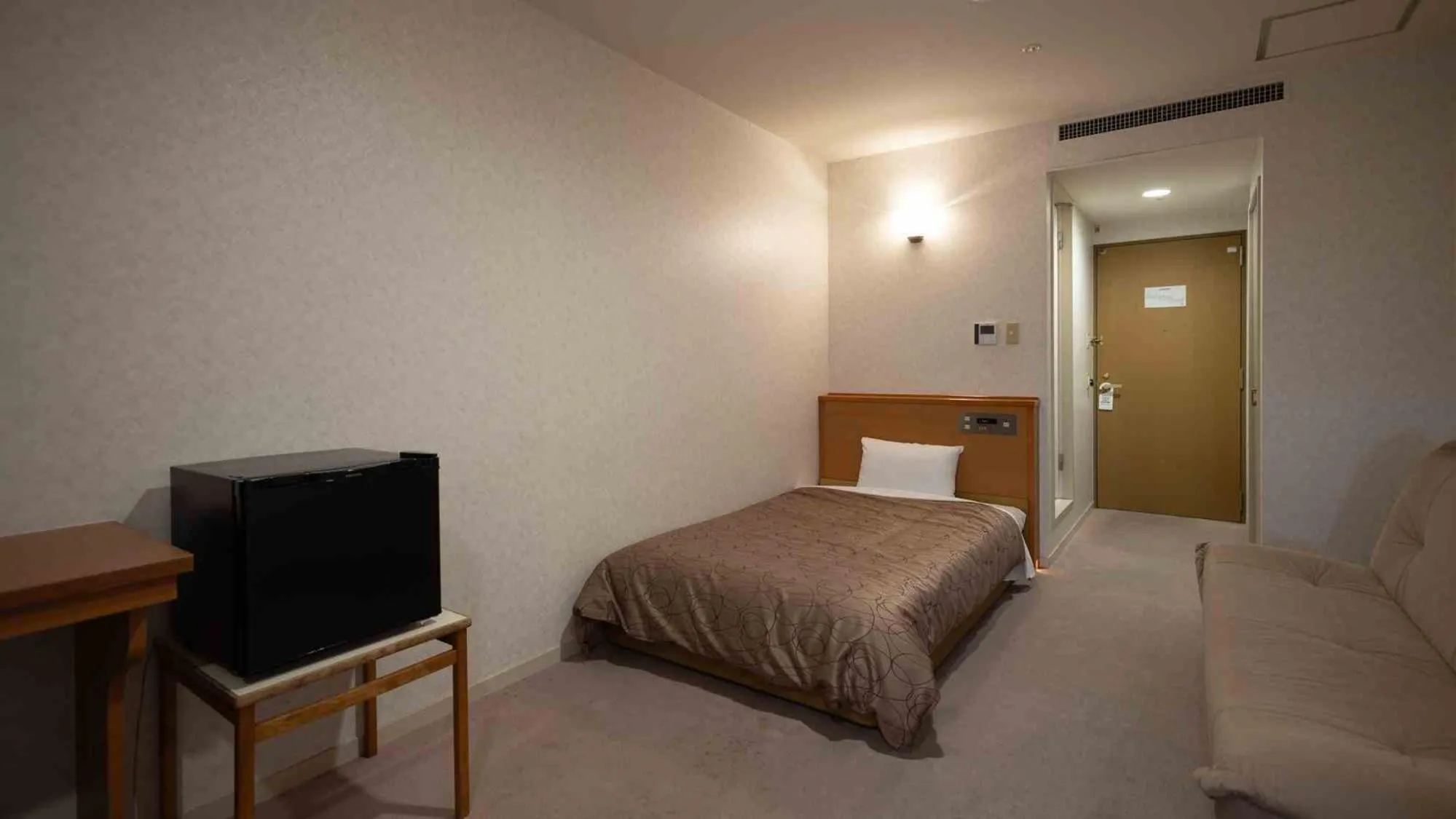 Semi-Double Room - single occupancy - Non-Smoking in Hotel Cocoland