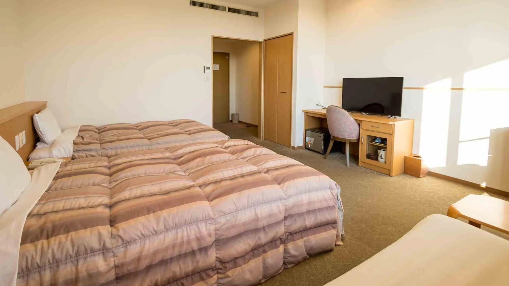 Twin - single occupancy - Non-Smoking in Hotel Cocoland