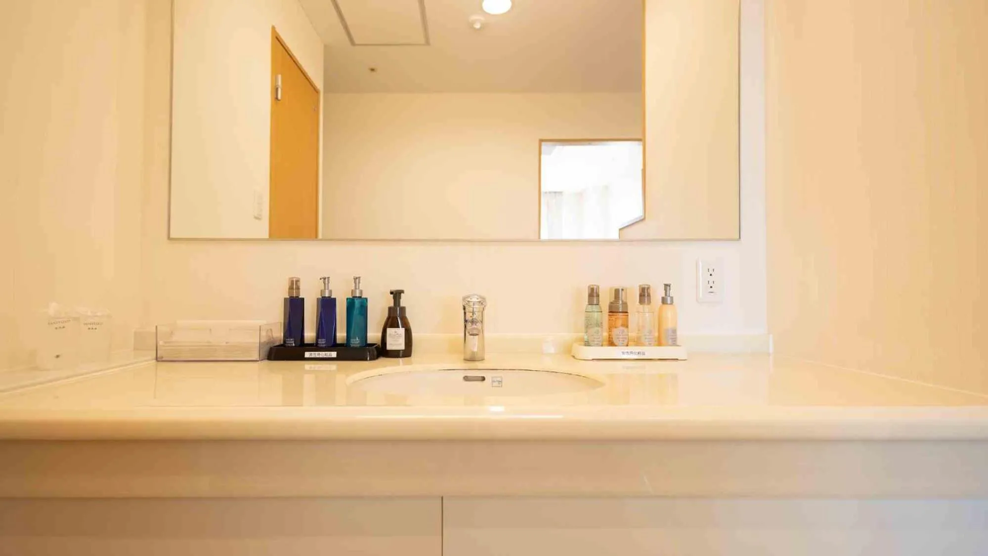 Twin - single occupancy - Non-Smoking in Hotel Cocoland