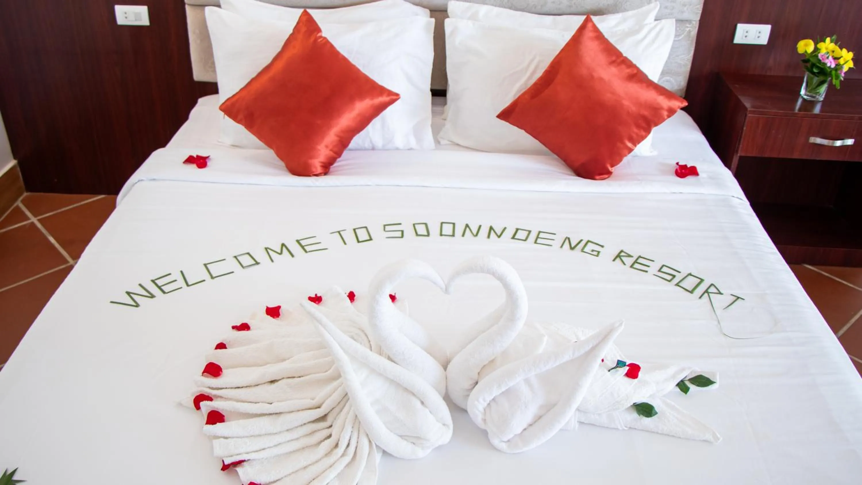 Bed in SoonNoeng Resort