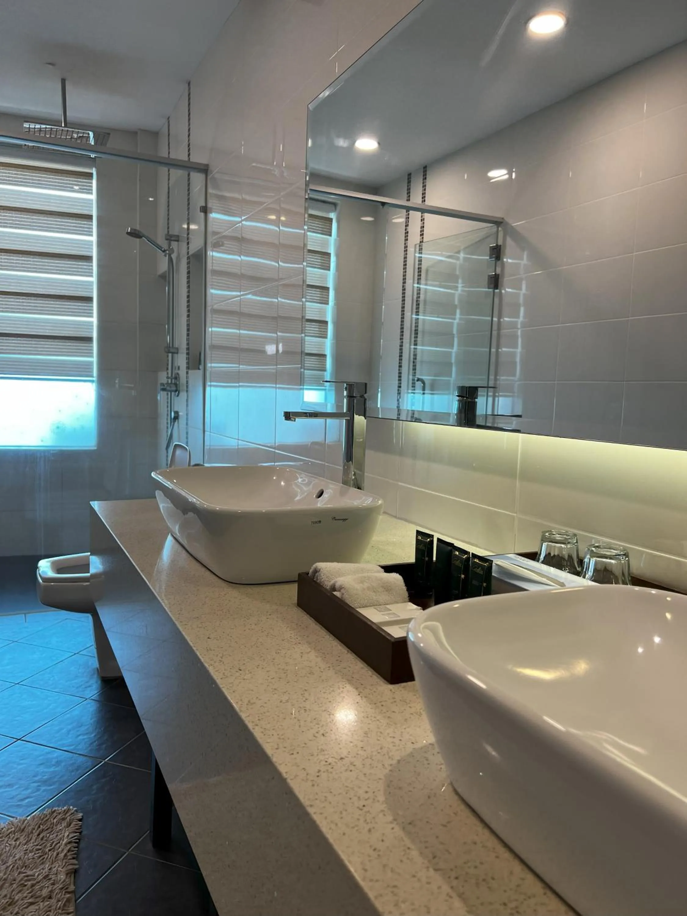 Bathroom in Cenang Plaza Beach Hotel