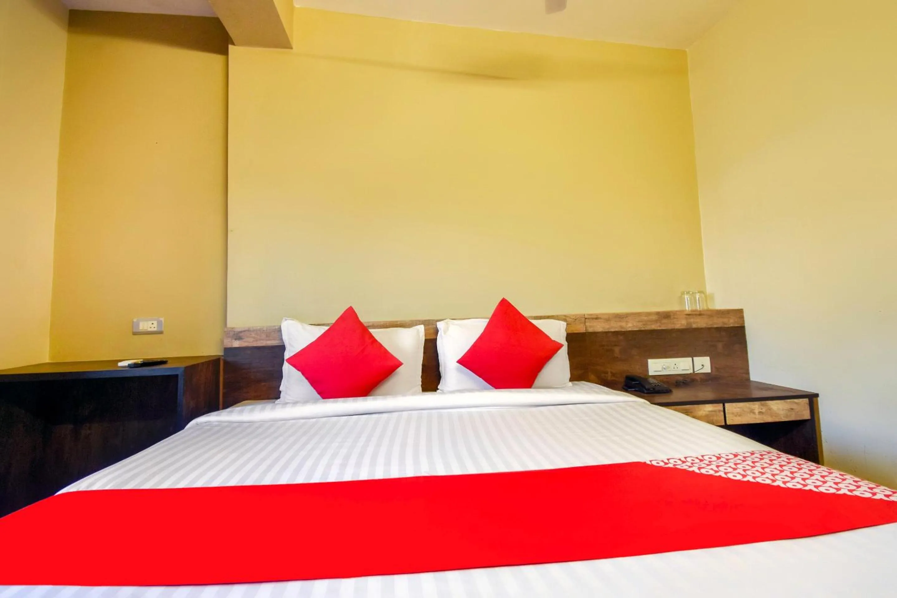 Bedroom, Bed in Hotel O Mourigram Near Andul Rd