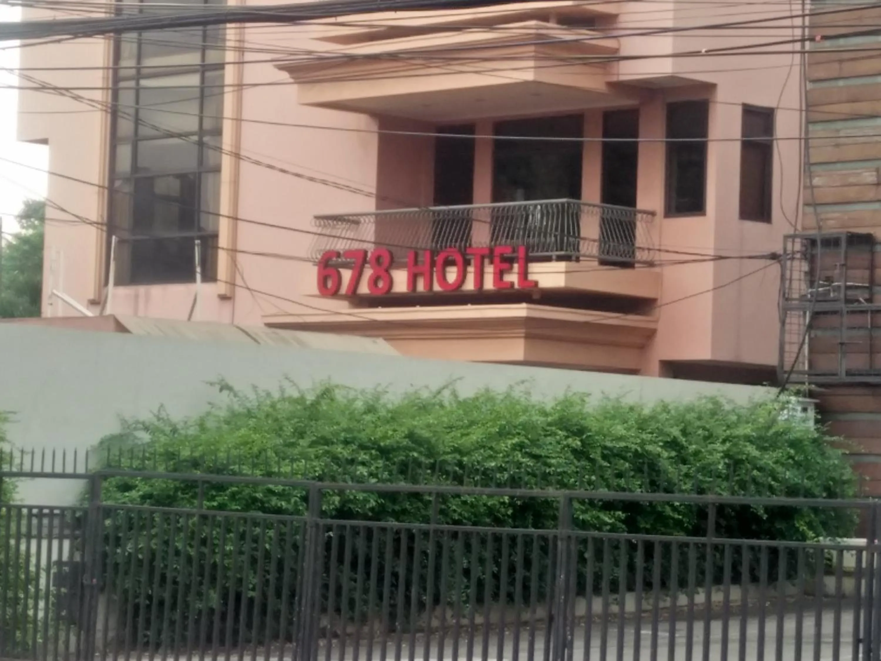 Hotel 678 Kemang Powered By Cocotel