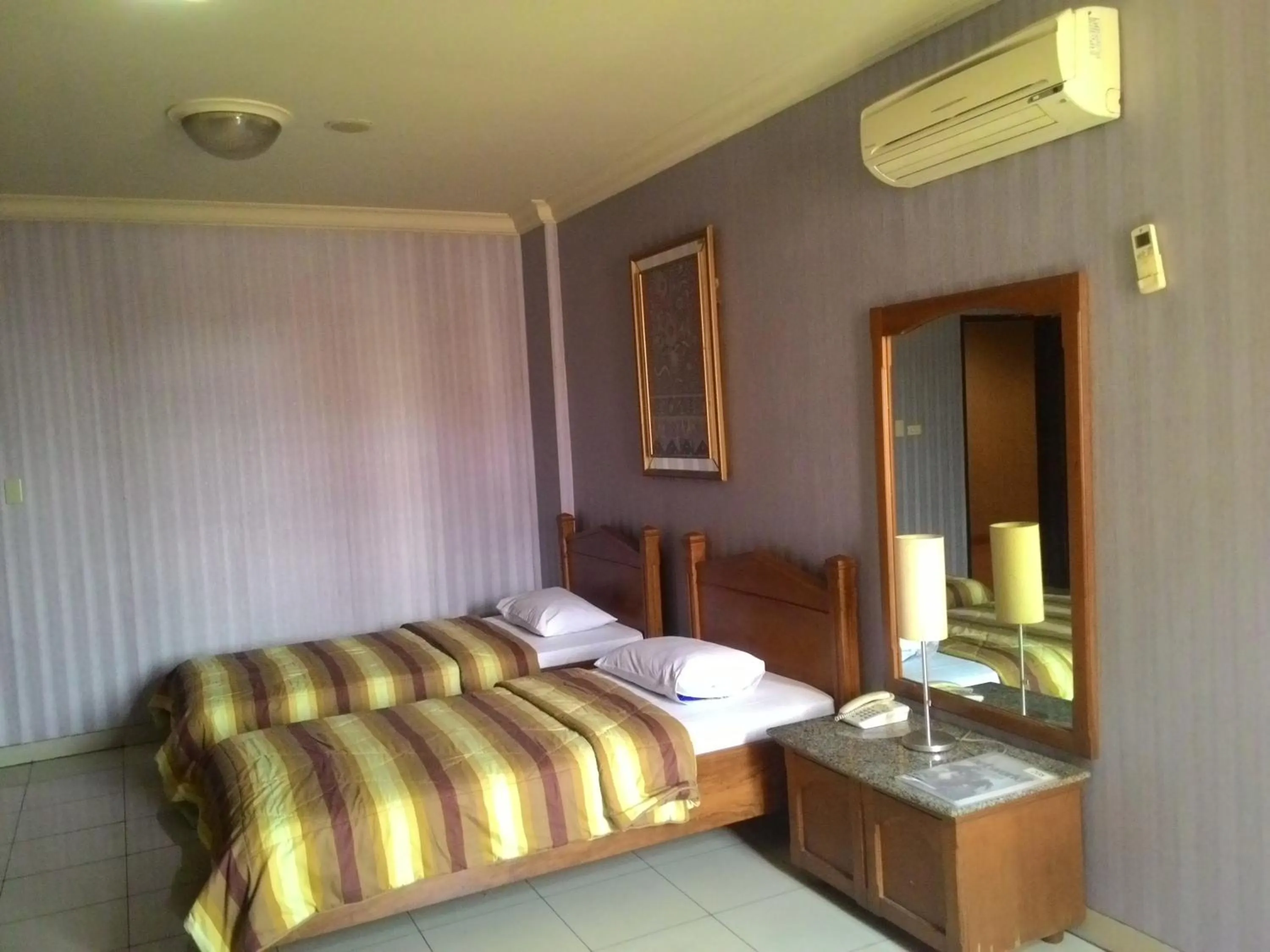 Bed in Hotel 678 Kemang Powered By Cocotel