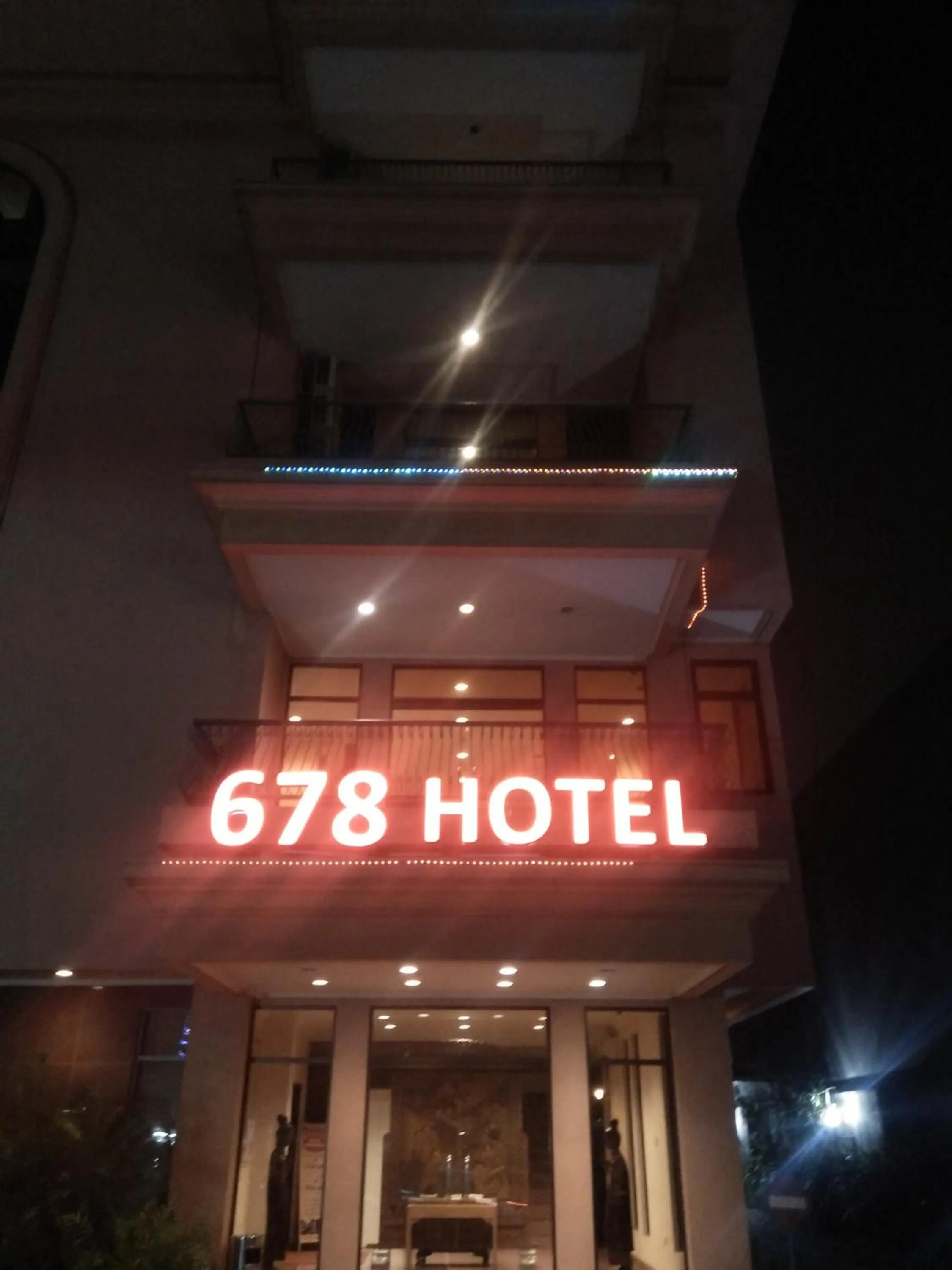 Hotel 678 Kemang Powered By Cocotel