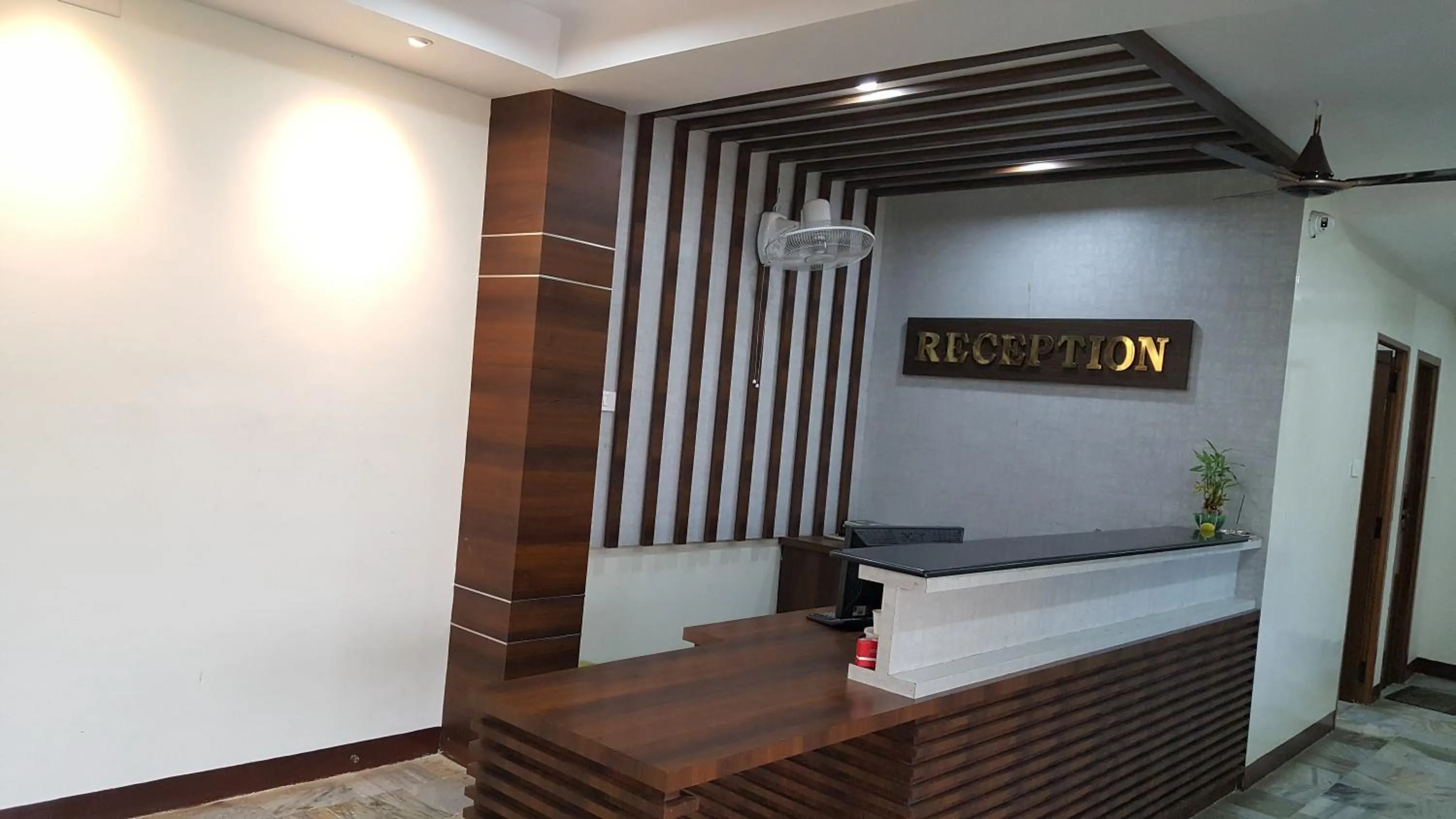 Lobby or reception in Hotel chela