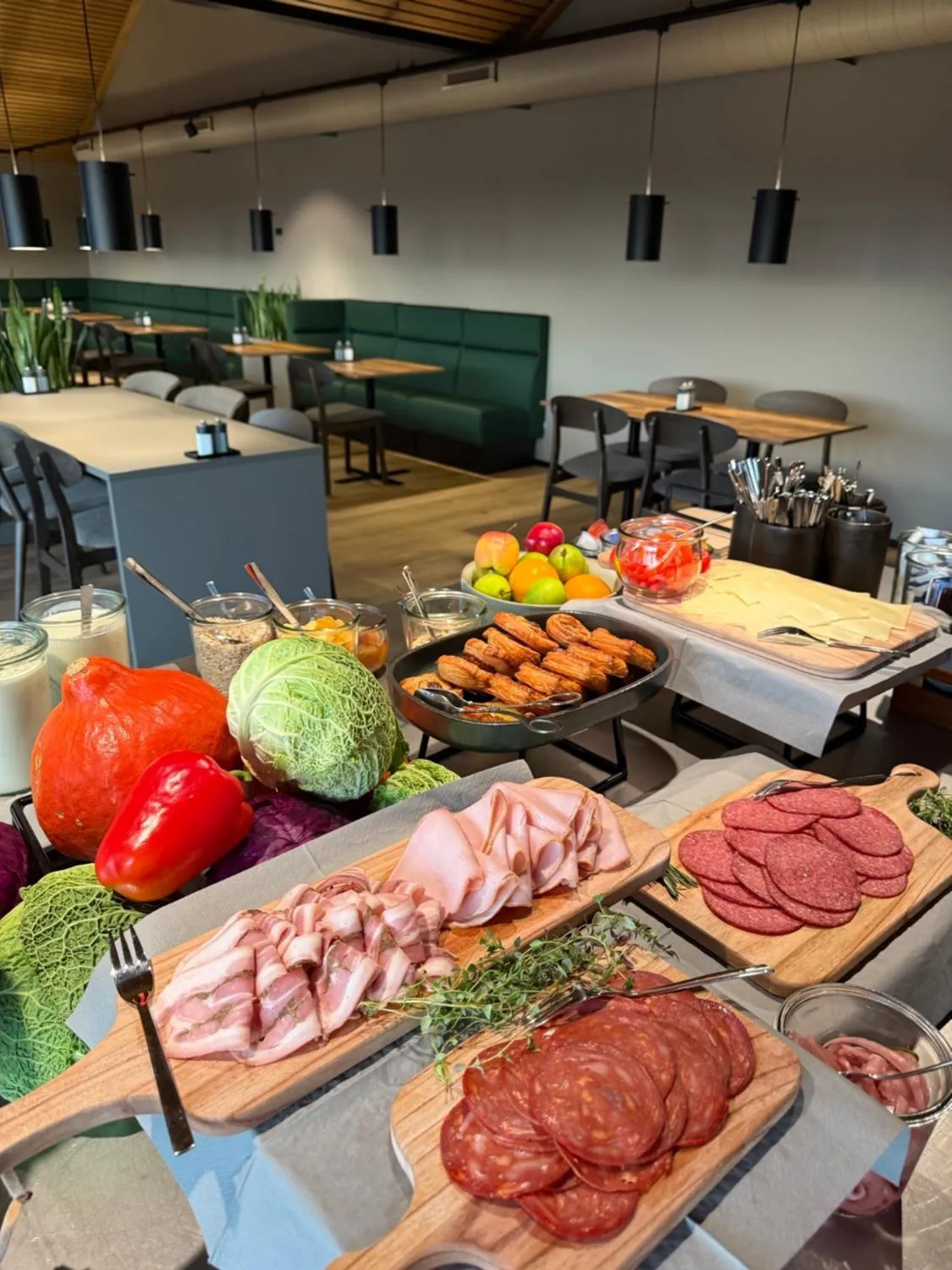 Breakfast in Hotel Melfarhus