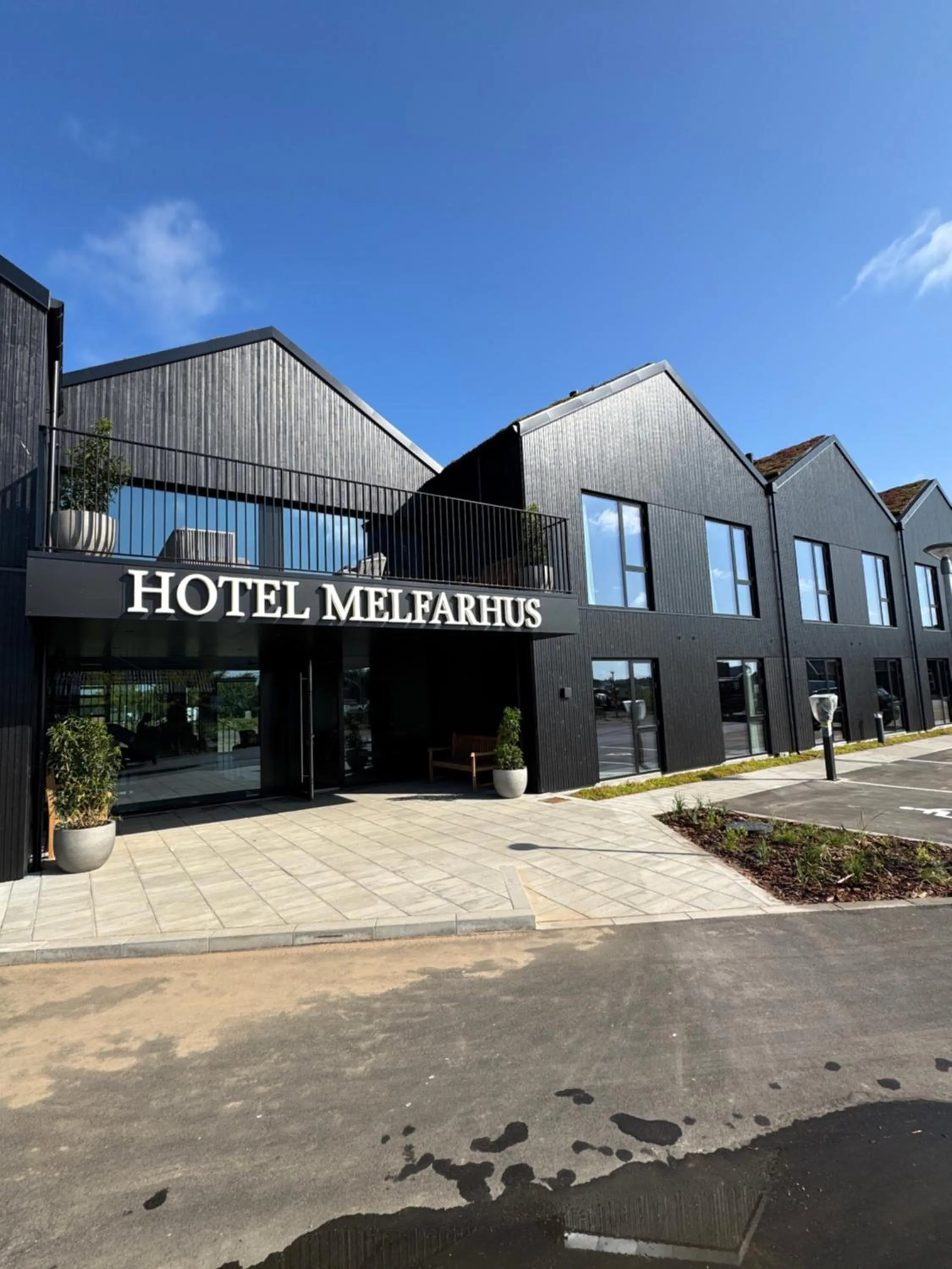 Property building in Hotel Melfarhus