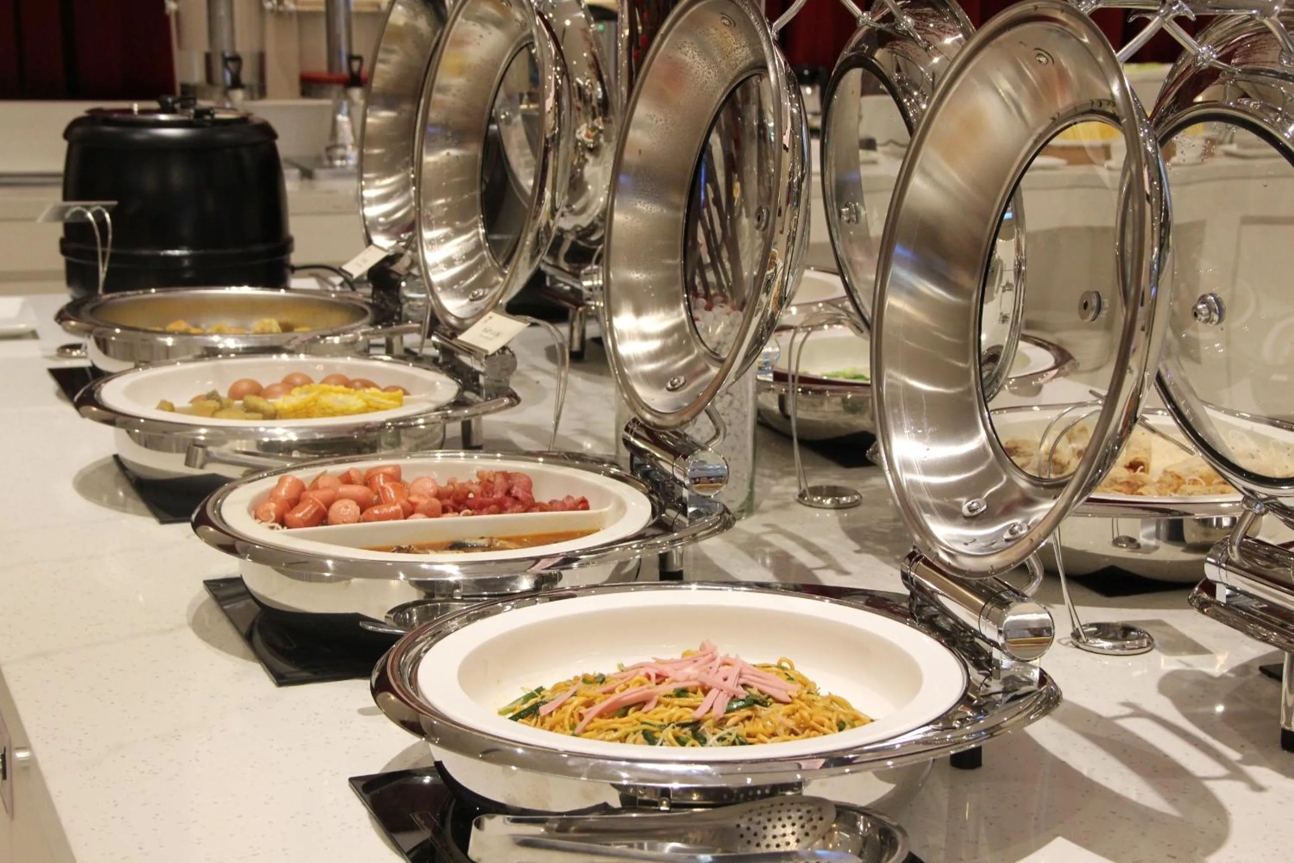 Dining area in Hotel Công Tử Bạc Liêu