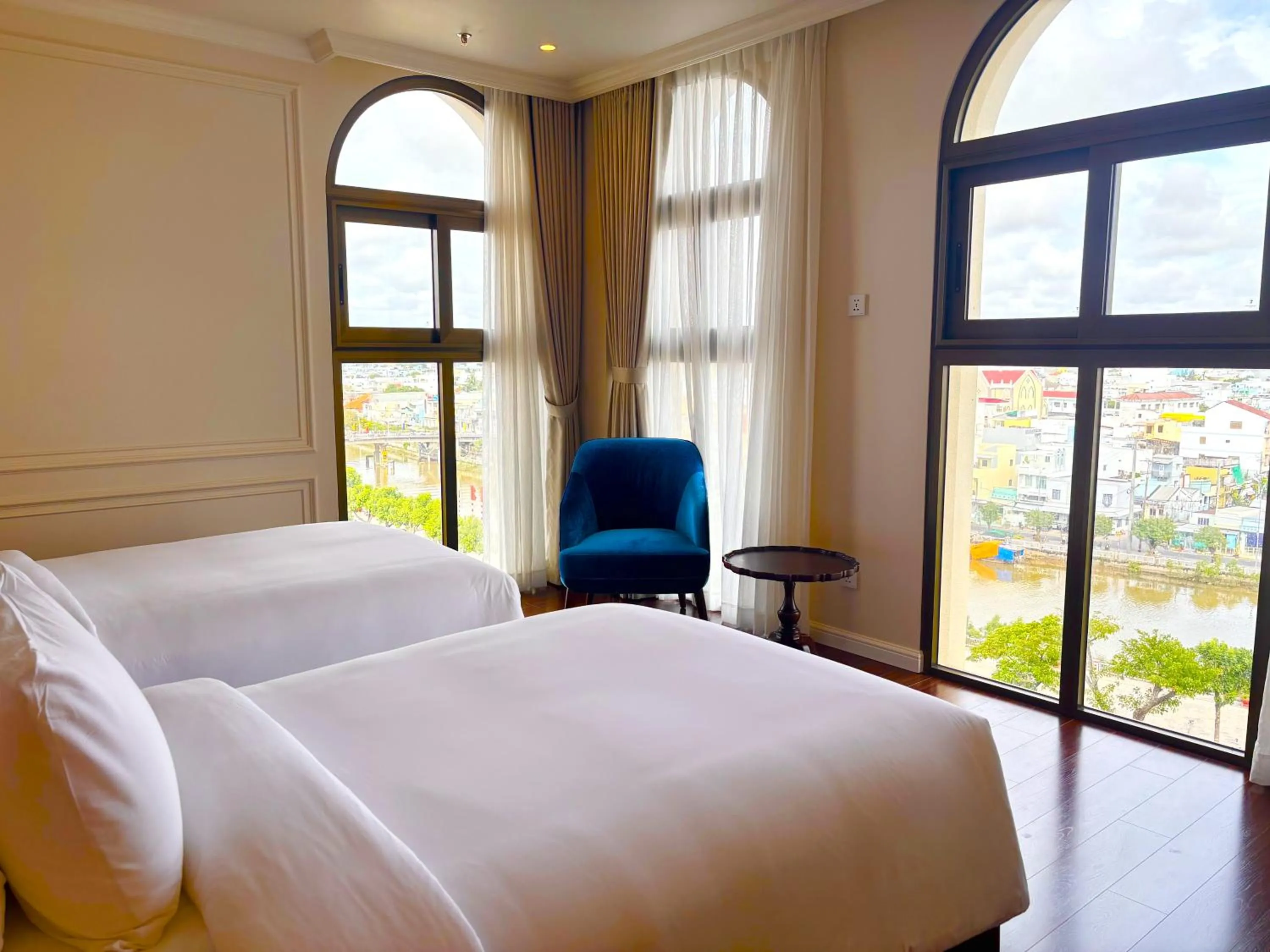 Bedroom, Bed in Hotel Công Tử Bạc Liêu